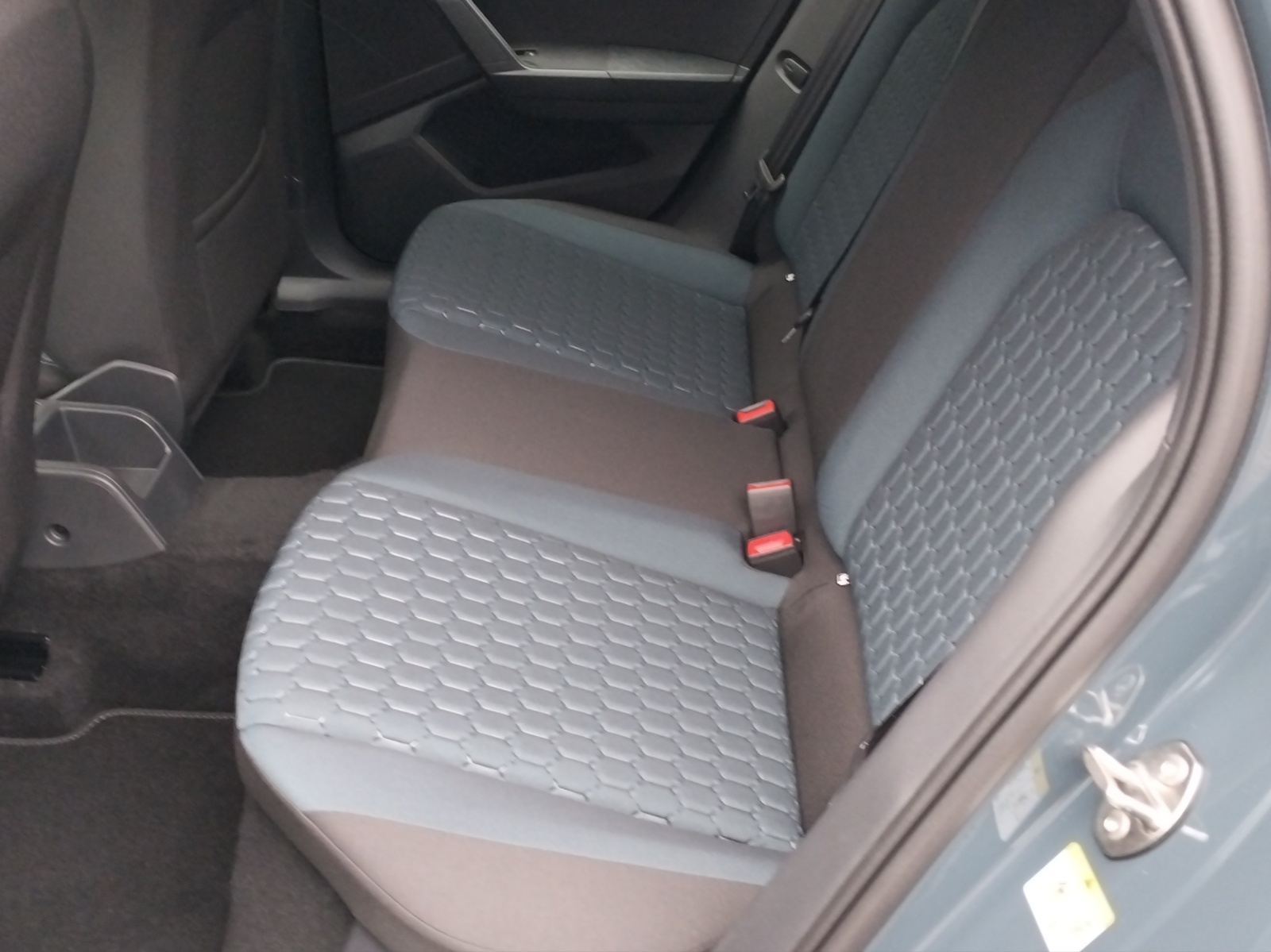 SEAT Arona 1.0 TSI Eco Style DSG-image-7