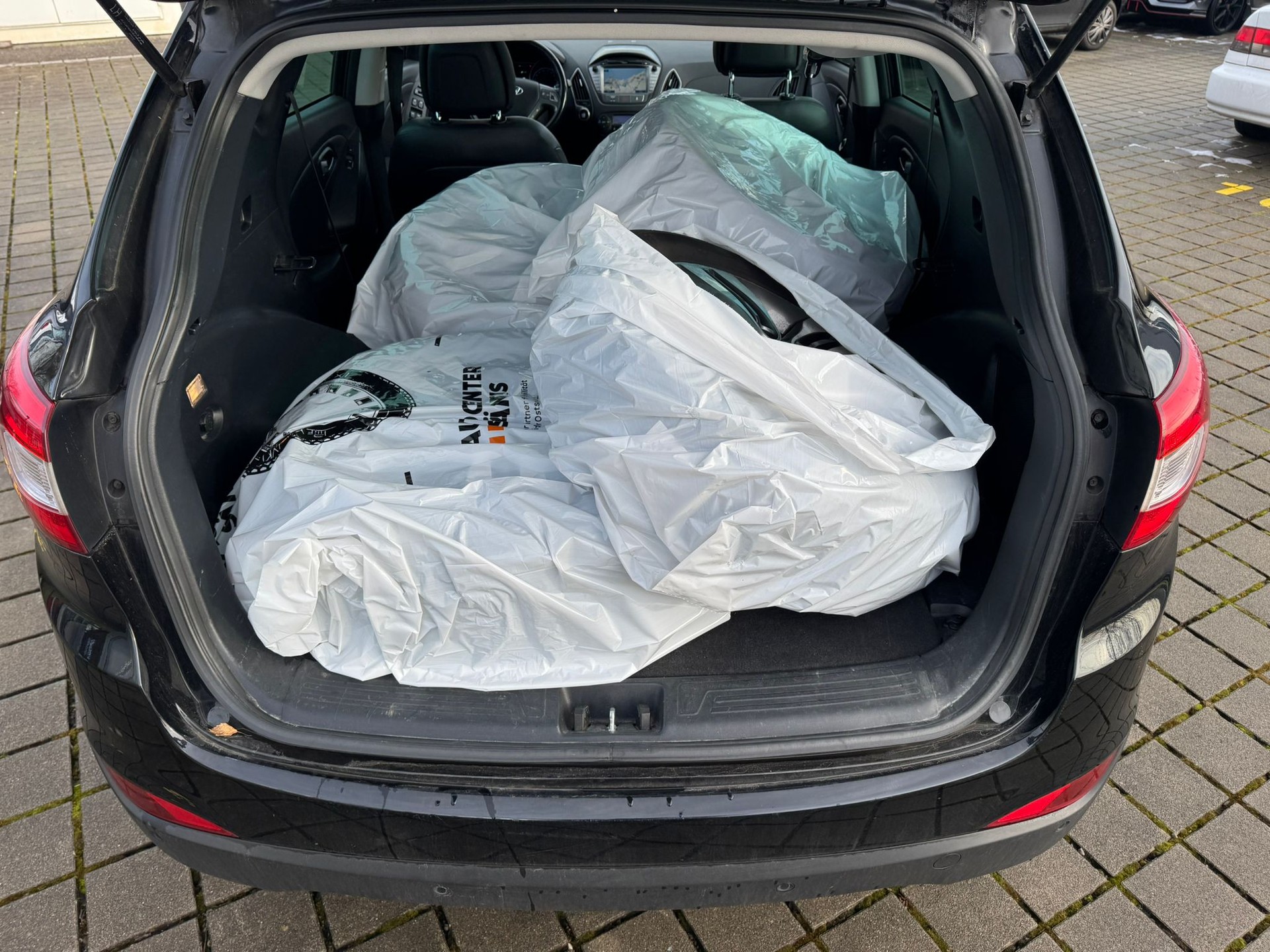 HYUNDAI iX 35 2.0 CRDi Vertex 4WD Automatic-image-8