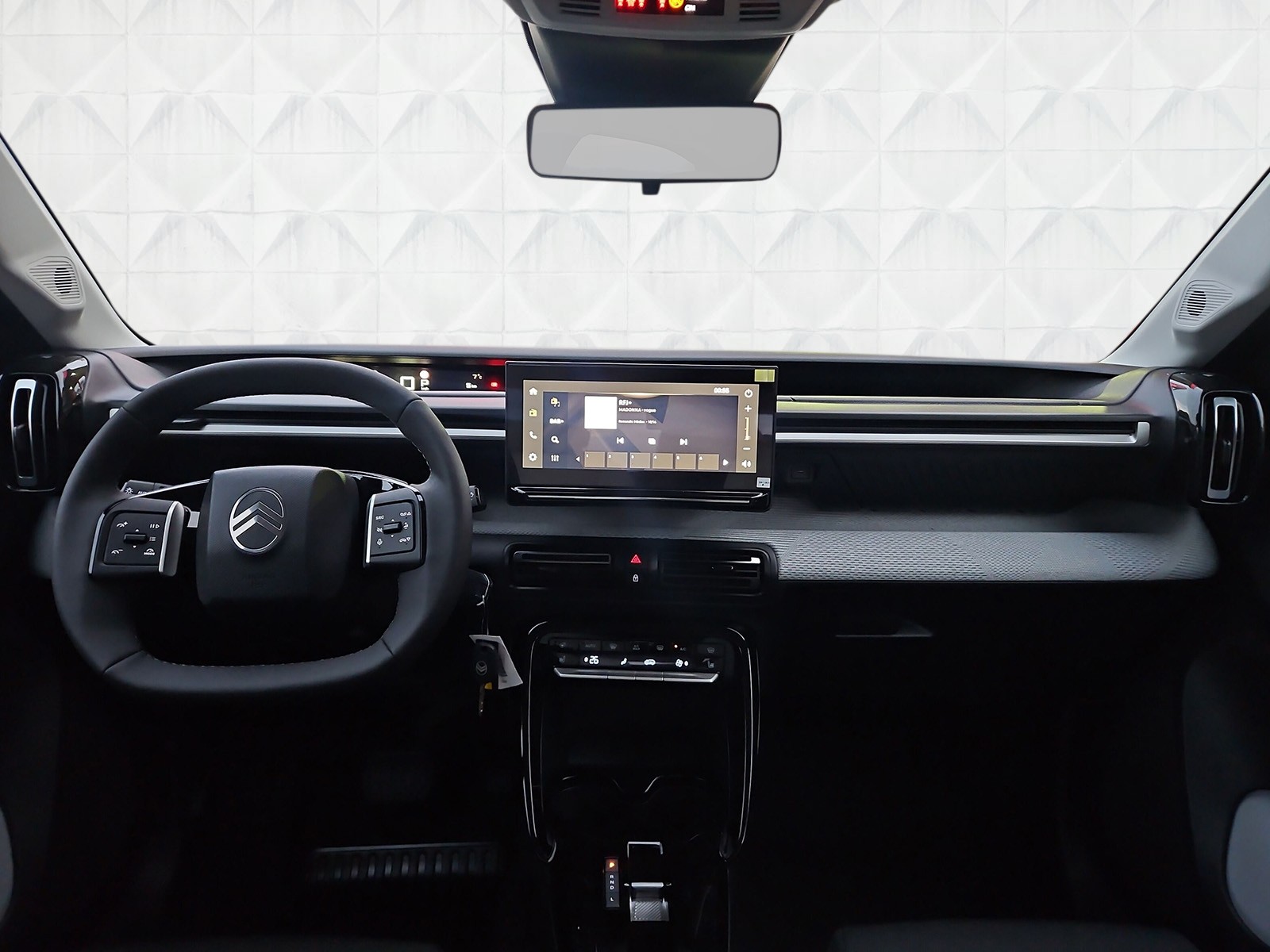 CITROEN C3 Aircross 1.2 MHEV Plus-image-8
