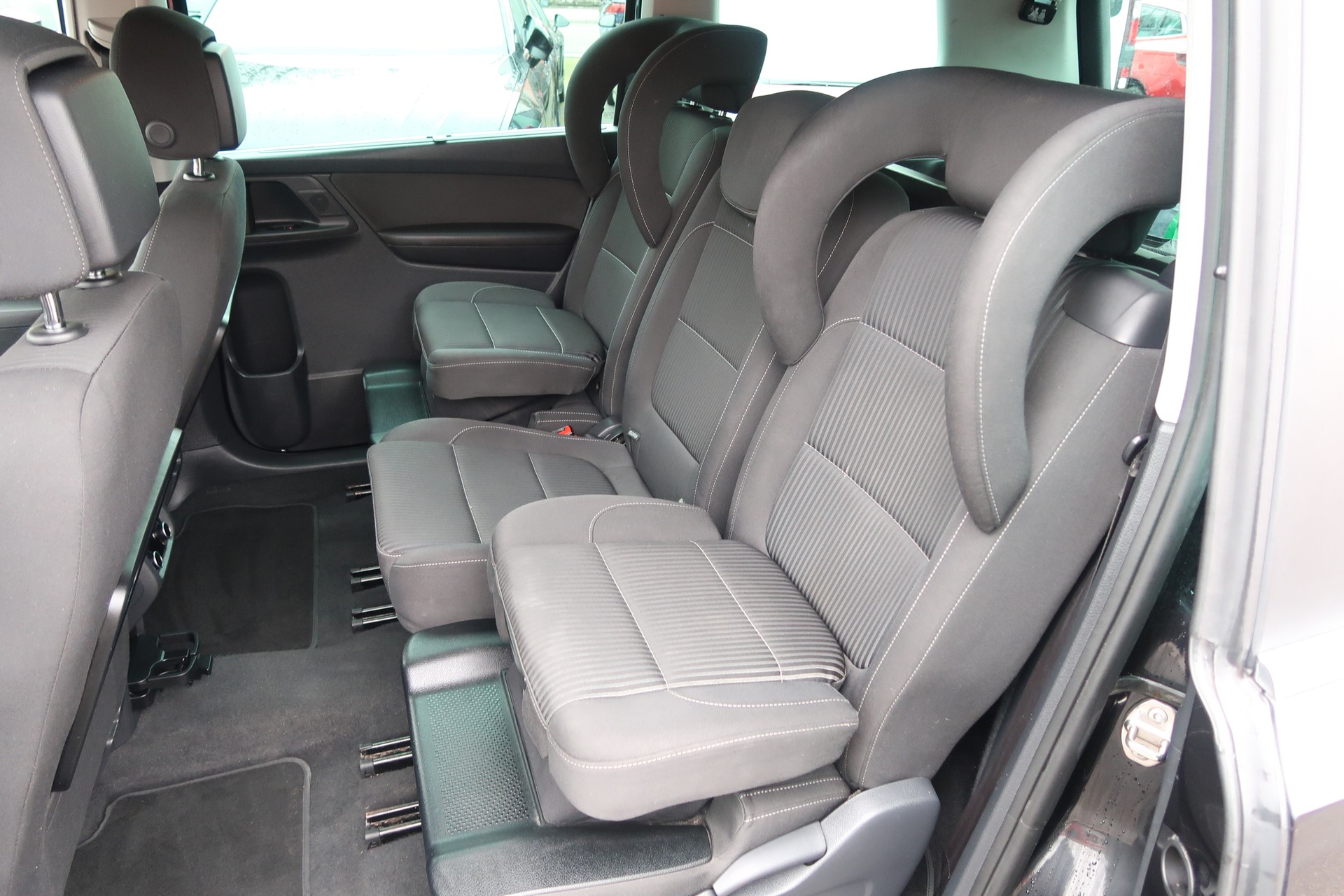 SEAT Alhambra 2.0 TDI E_Ecomotive Style Viva-image-11