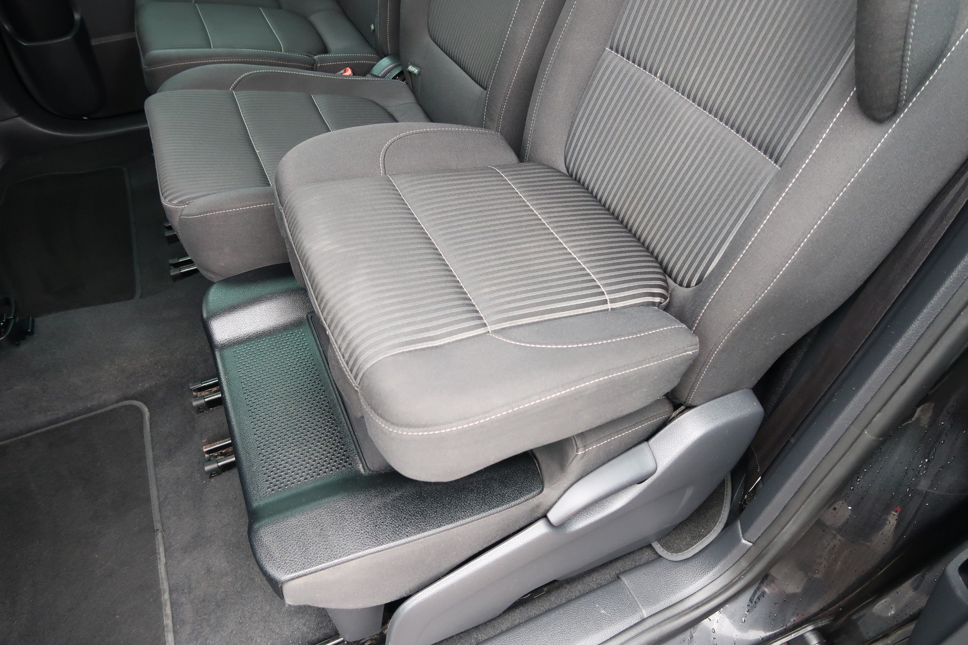 SEAT Alhambra 2.0 TDI E_Ecomotive Style Viva-image-10