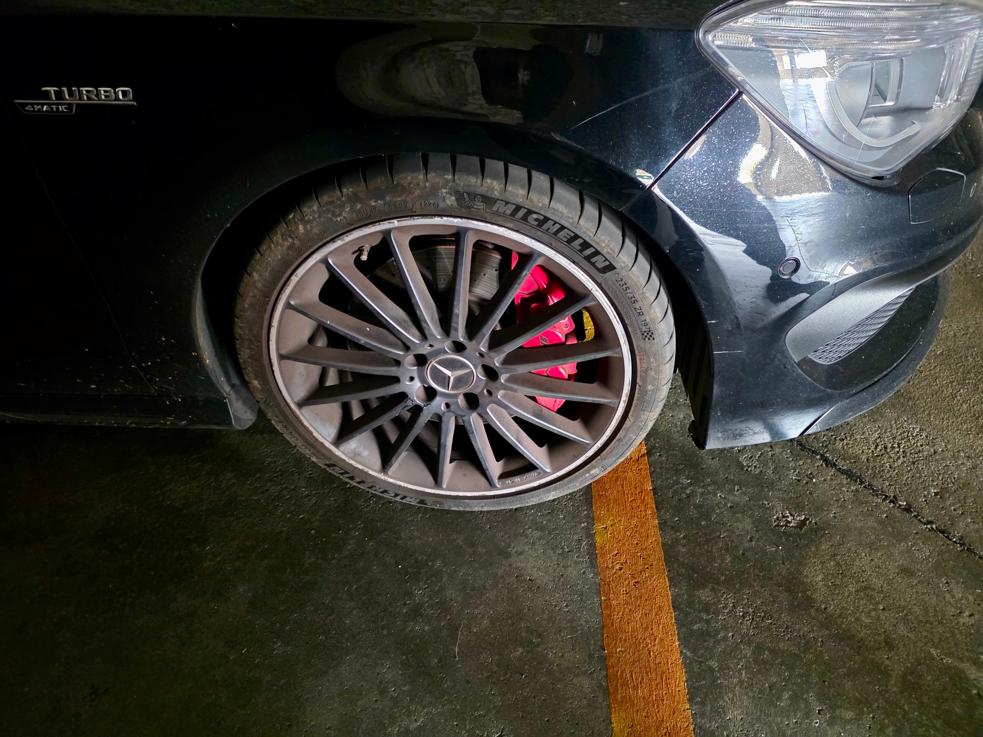 MERCEDES-BENZ CLA Shooting Brake 45 AMG 4Matic Speedshift-image-10