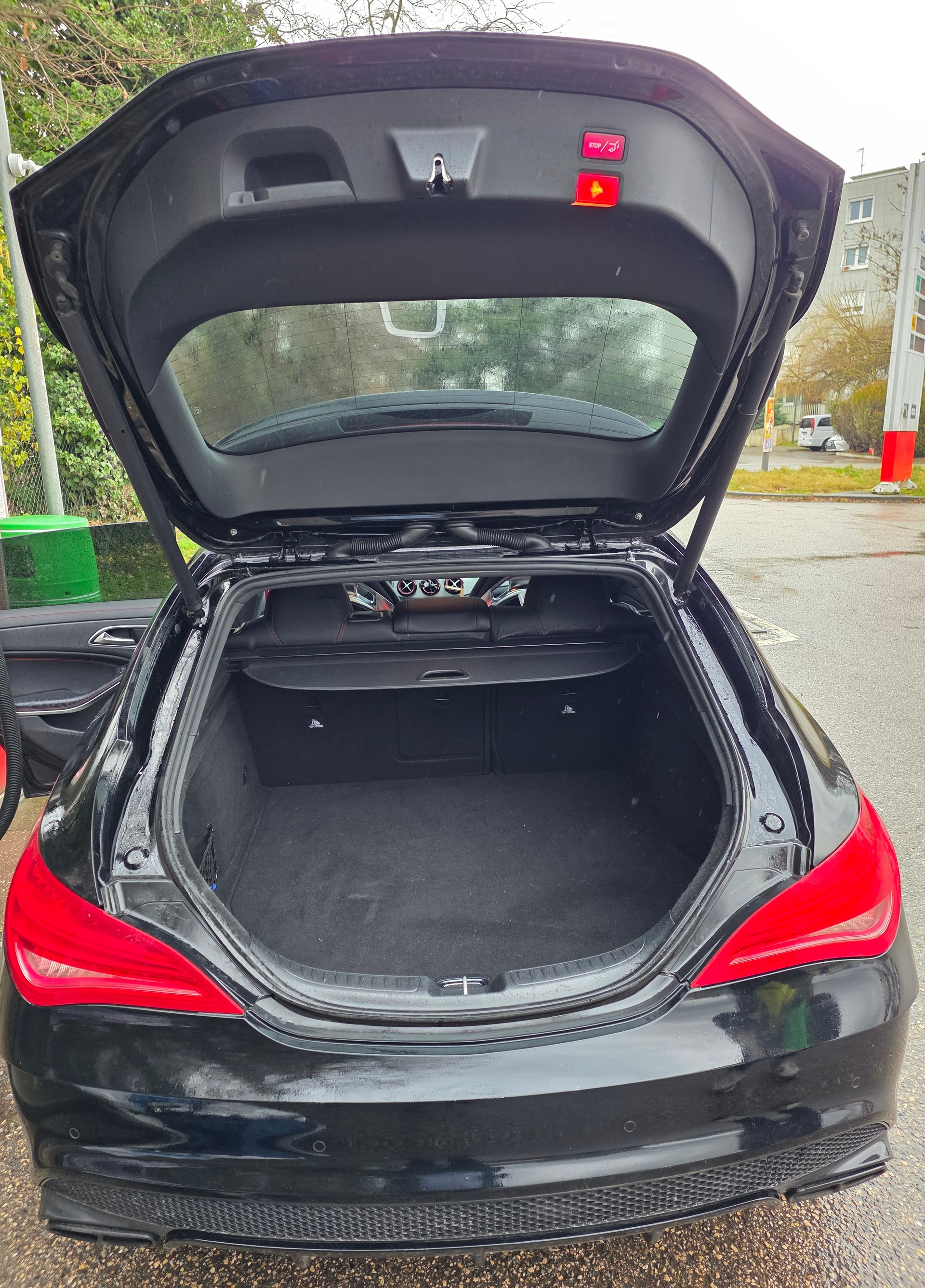 MERCEDES-BENZ CLA Shooting Brake 45 AMG 4Matic Speedshift-image-8