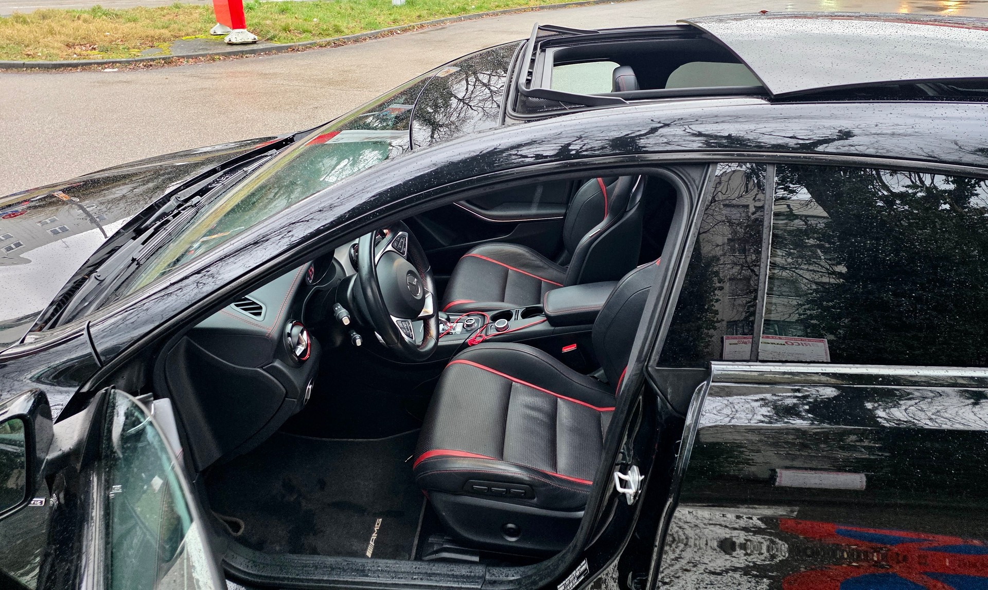 MERCEDES-BENZ CLA Shooting Brake 45 AMG 4Matic Speedshift-image-5