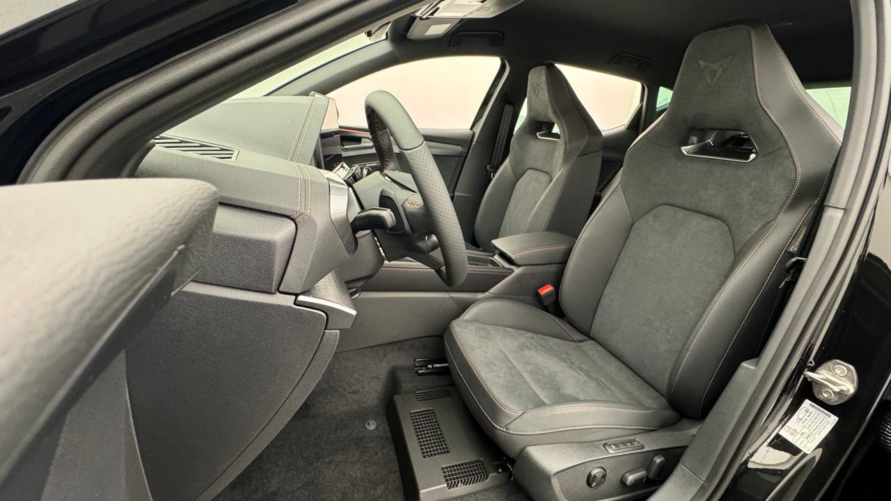 CUPRA LEON 2.0 TSI VZ DSG-image-4