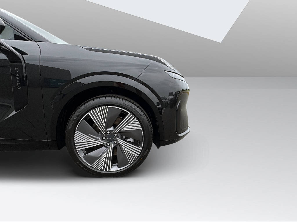 LYNK & CO 08-image-4