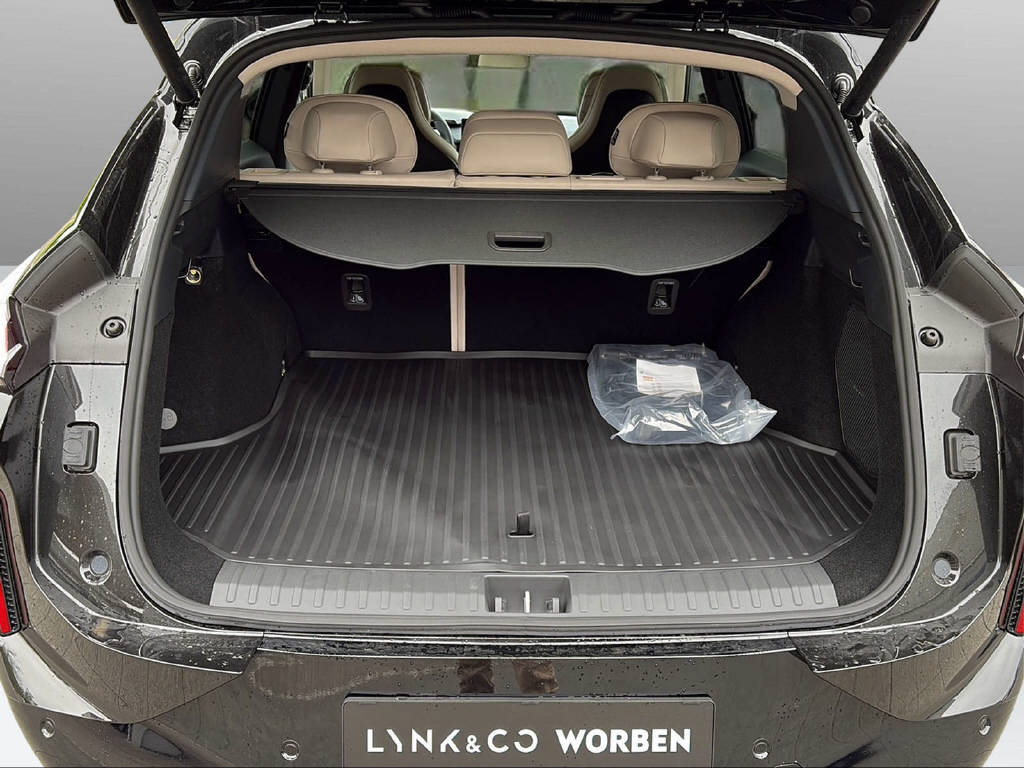 LYNK & CO 08-image-23