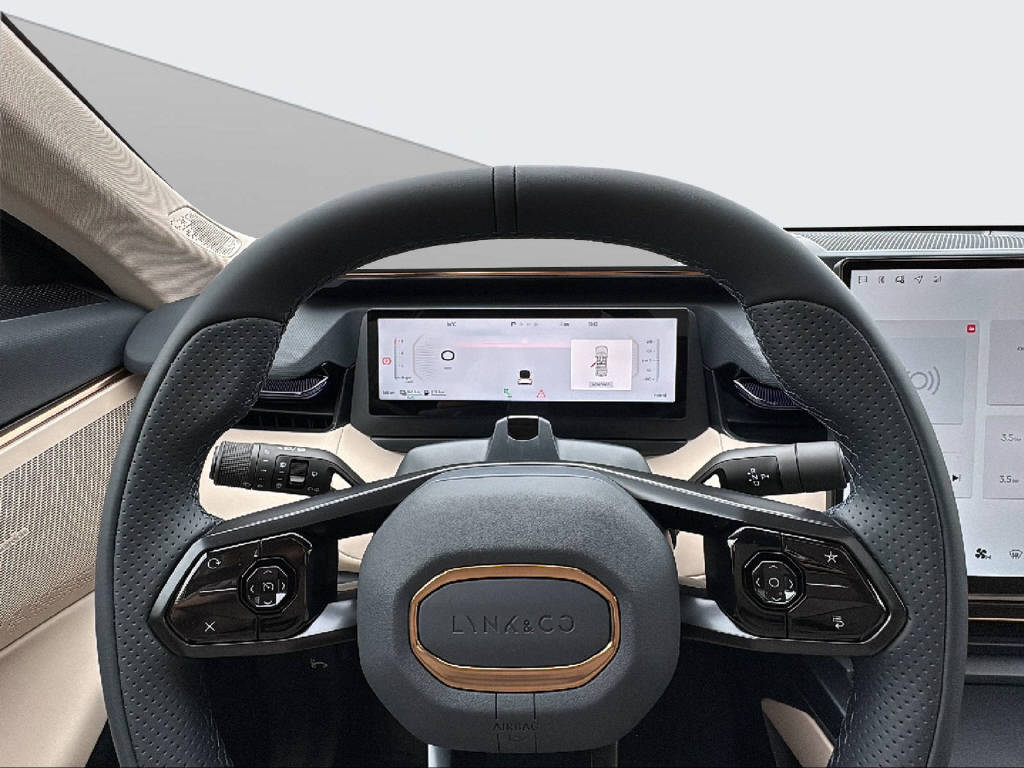 LYNK & CO 08-image-10
