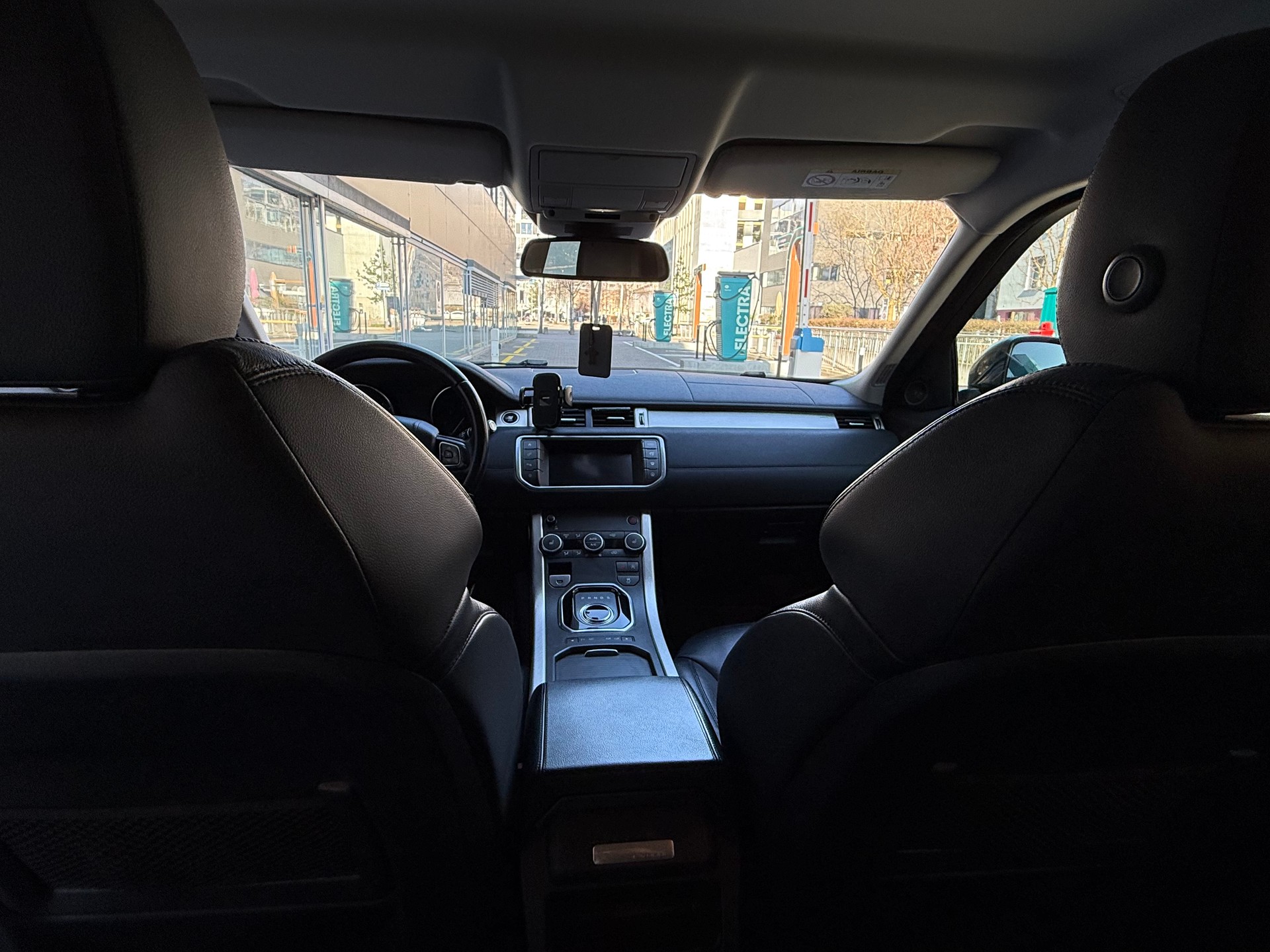 LAND ROVER Range Rover Evoque 2.0 TD4 Pure-image-16