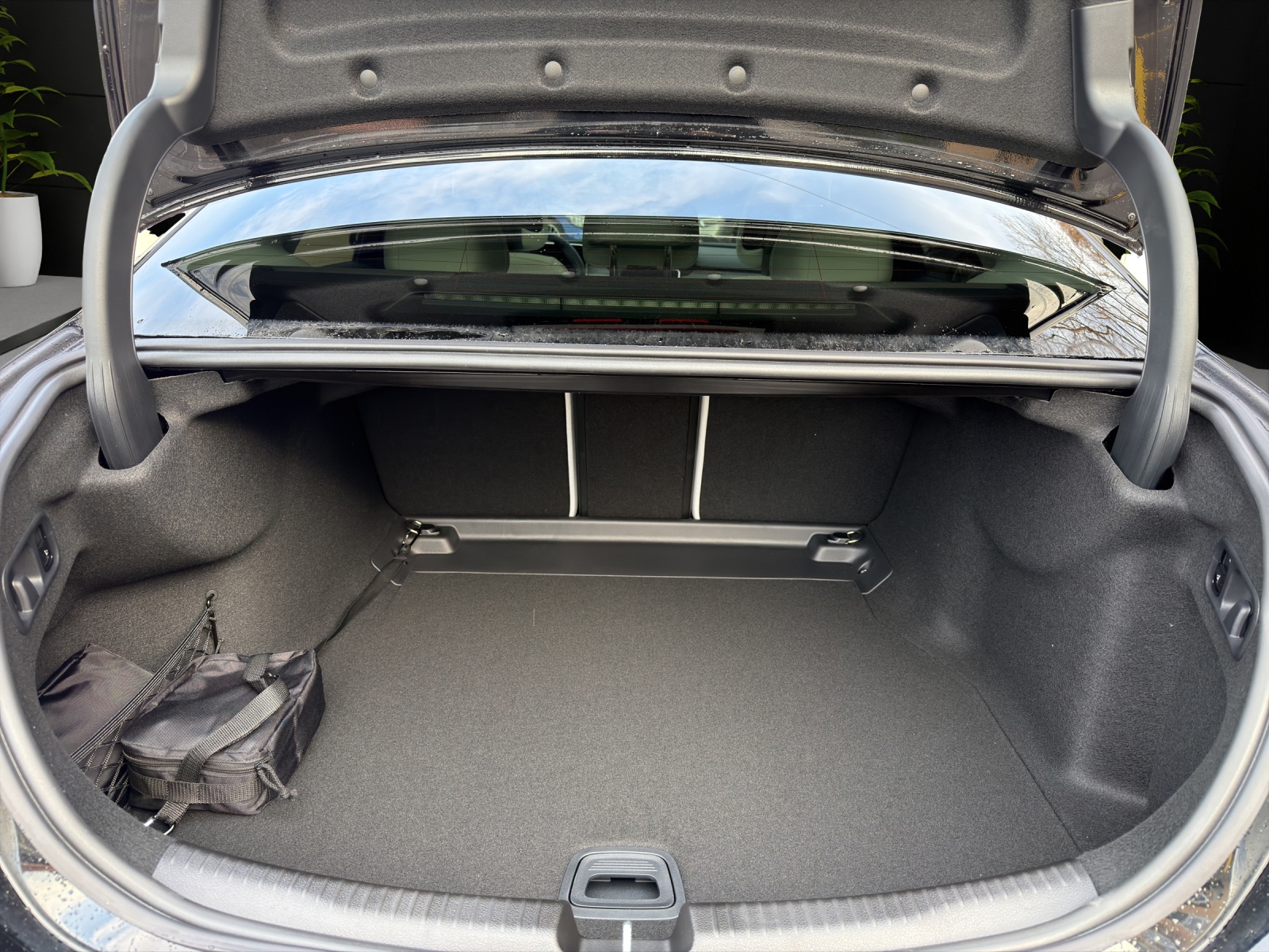 MERCEDES-BENZ C 300 4 Matic-image-10