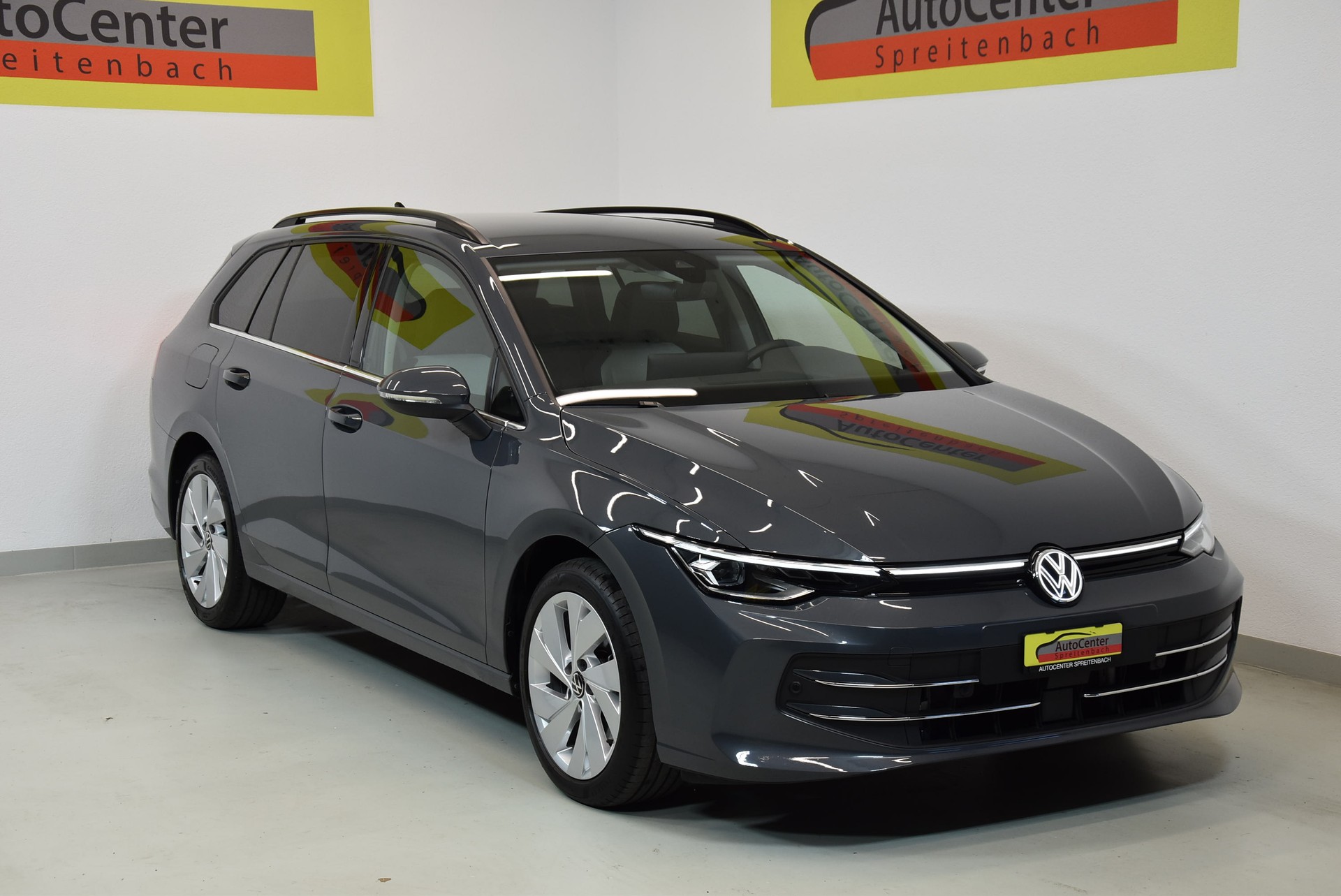 VW Golf Variant 2.0 TDI Style DSG-image-0