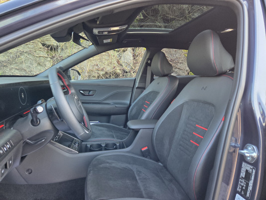HYUNDAI Kona 1.6 HEV N Line-image-6