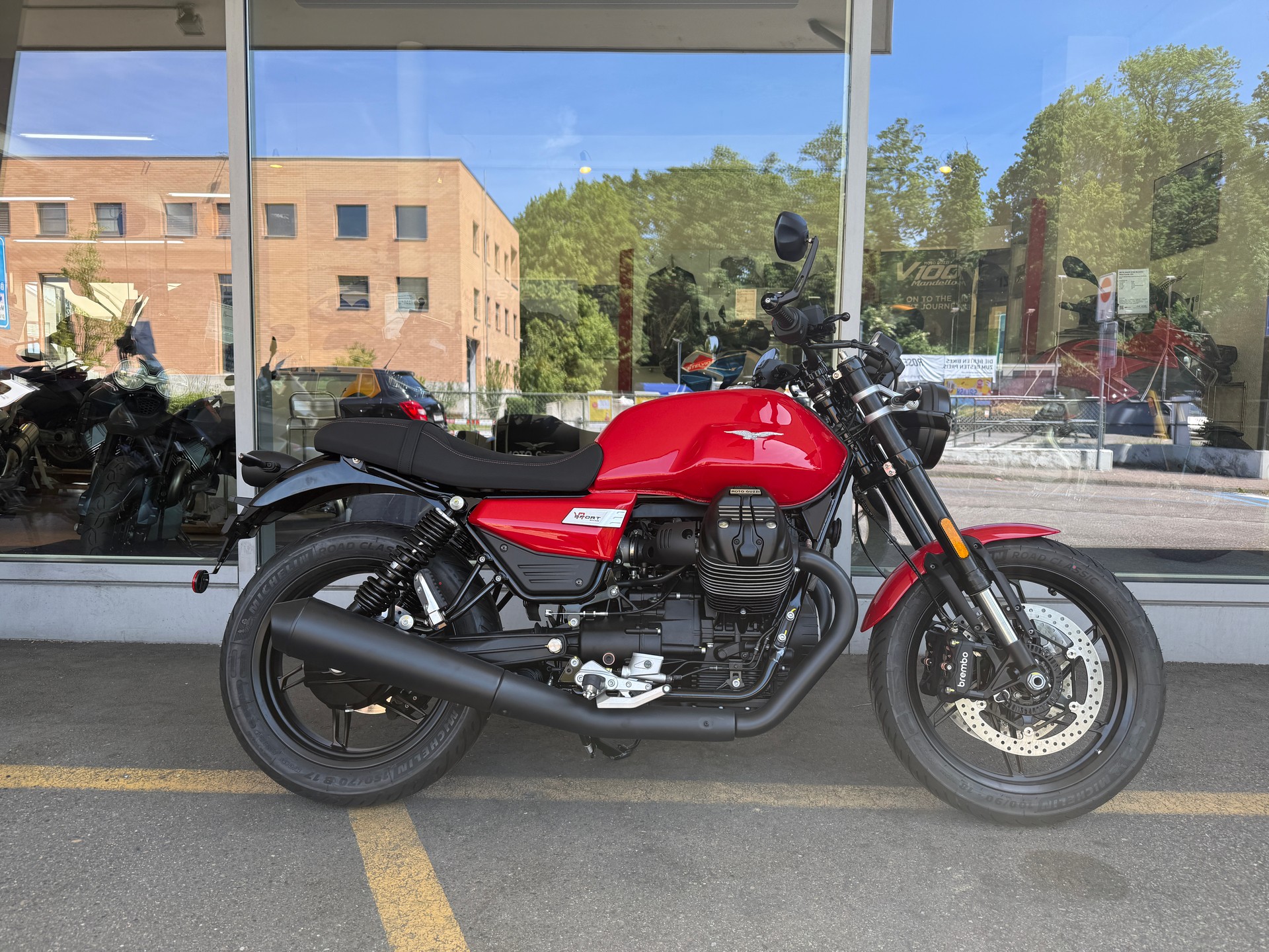 MOTO GUZZI V7 IV 850 Sport E5+-showroom-element-1