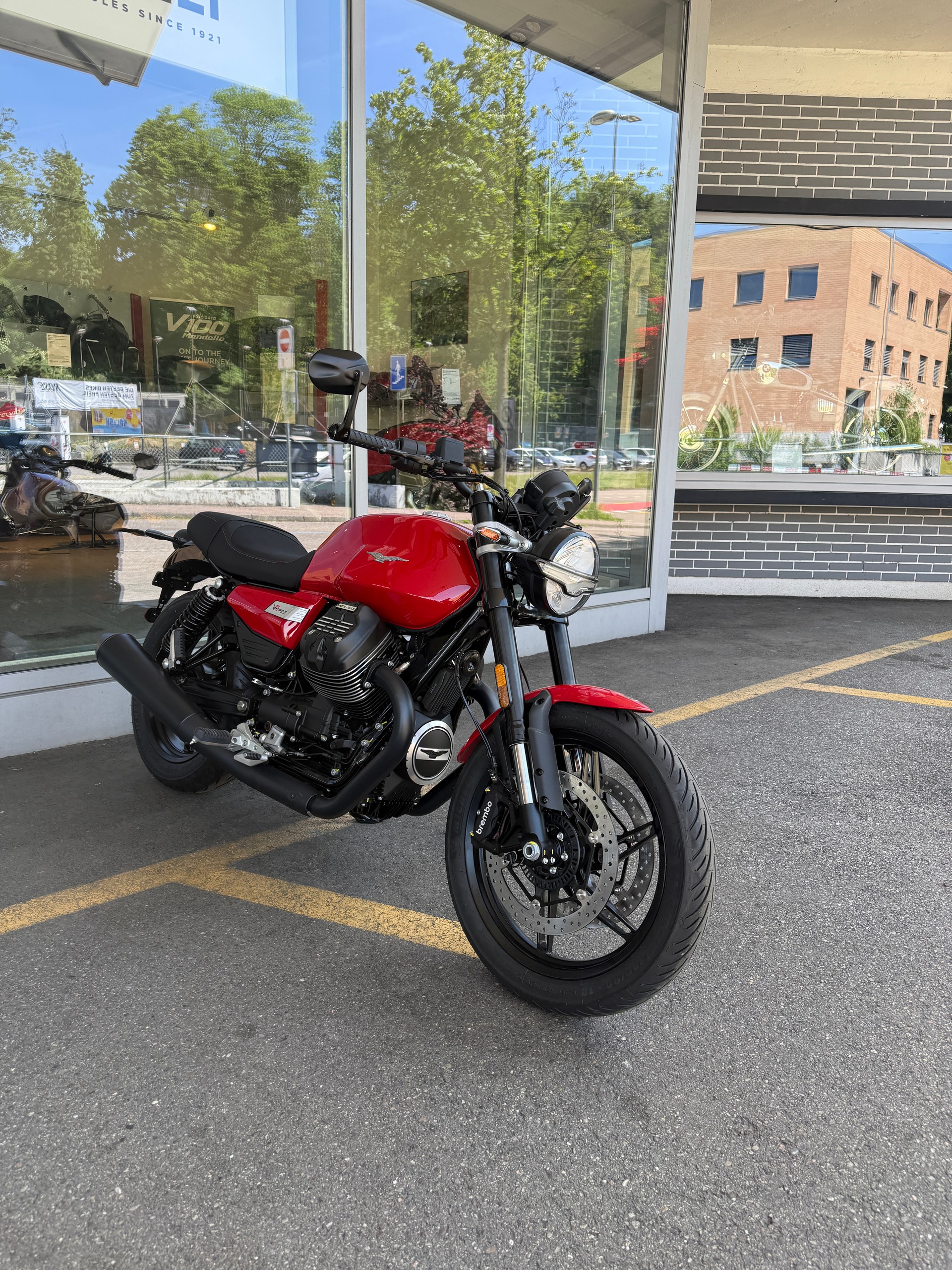 MOTO GUZZI V7 IV 850 Sport E5+-showroom-element-3
