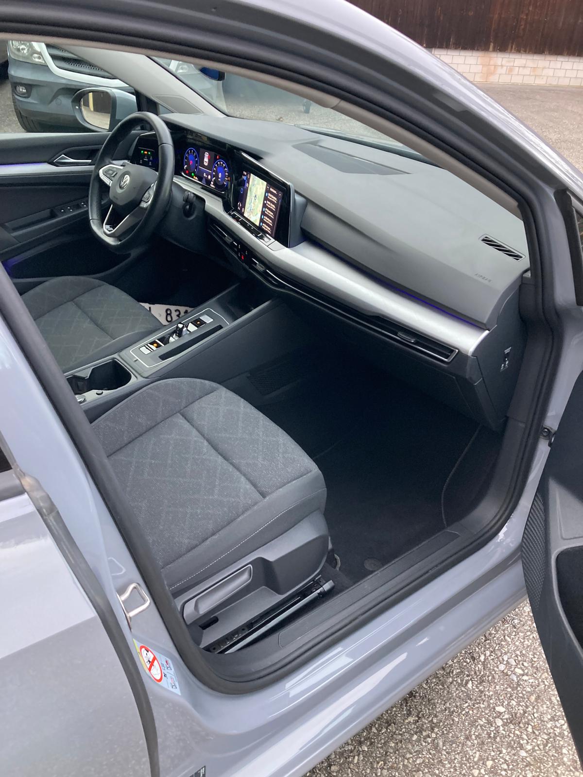 VW Golf 1.0 eTSI mHEV ACTLife DSG-image-8