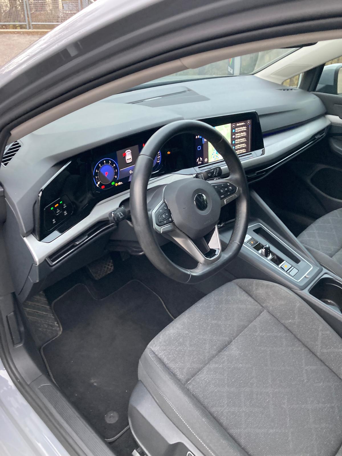 VW Golf 1.0 eTSI mHEV ACTLife DSG-image-9