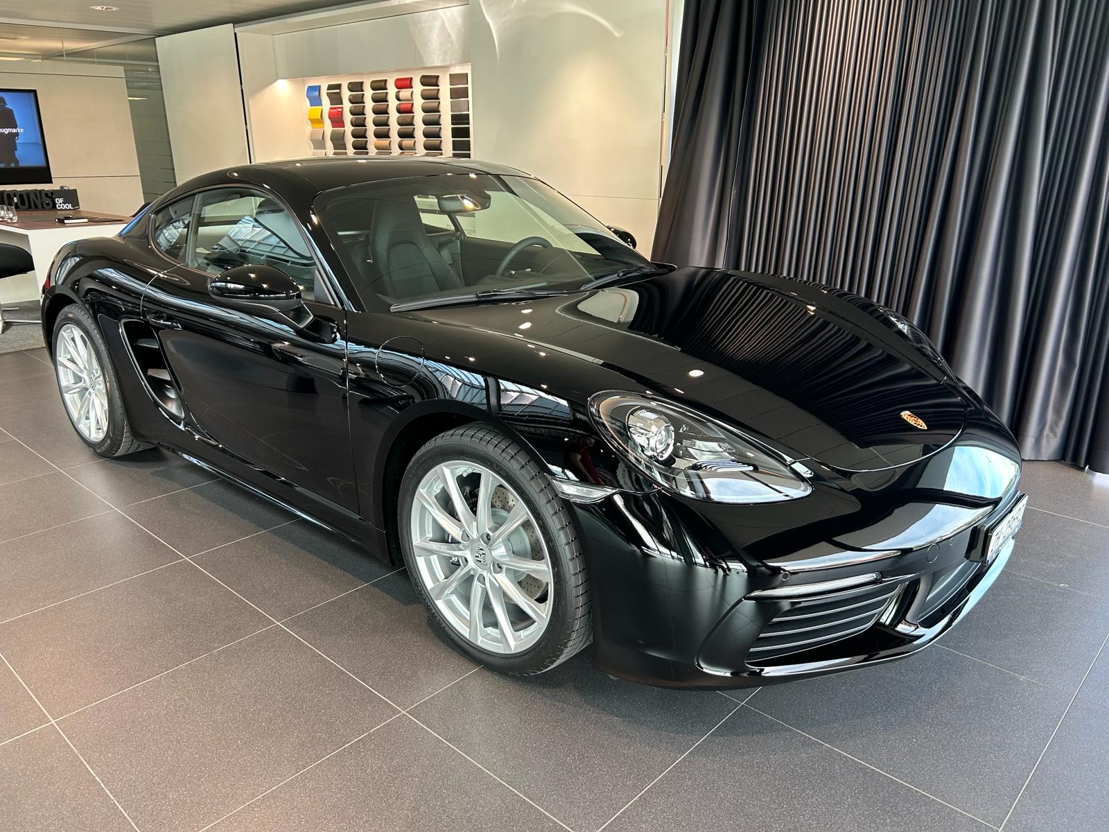 PORSCHE 718 Cayman 2.0 PDK-image-2