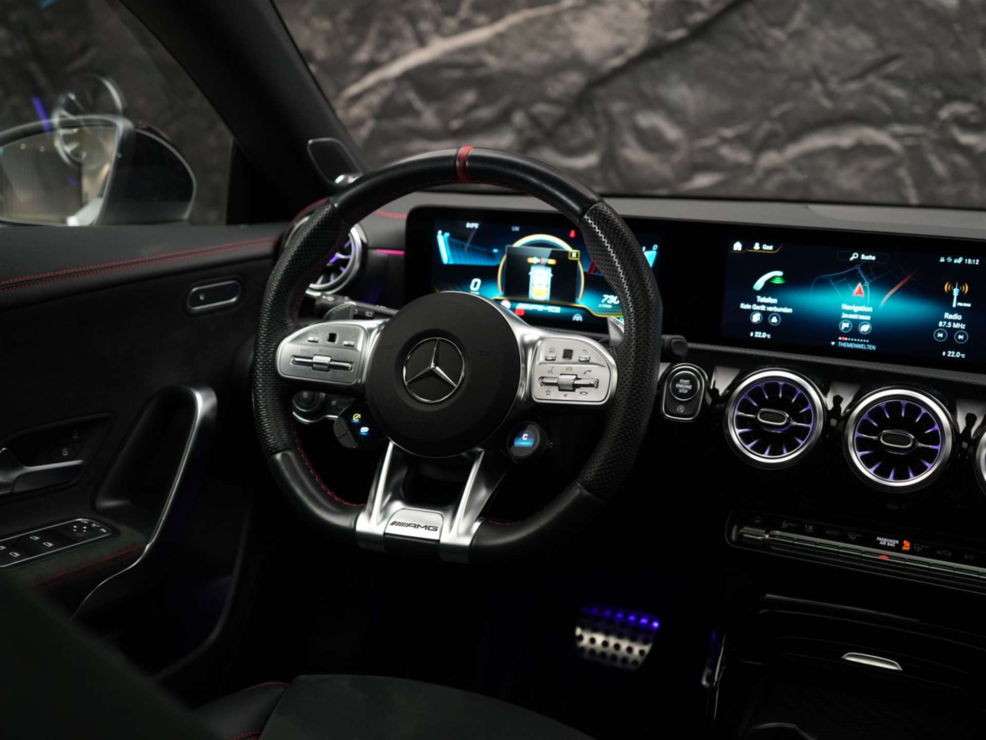 MERCEDES-BENZ CLA Shooting Brake 45 S AMG 4Matic+ 8G-DCT *Panorama*Assistenzpaket*Burmester*-image-25