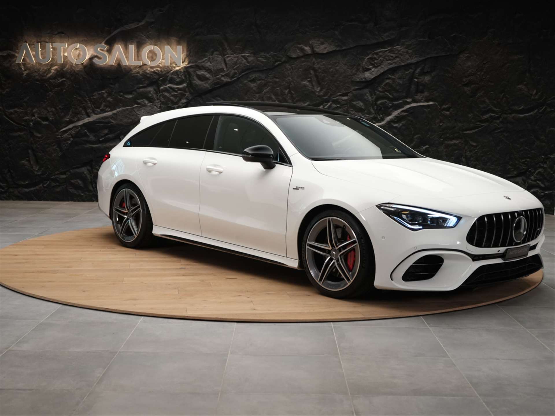 MERCEDES-BENZ CLA Shooting Brake 45 S AMG 4Matic+ 8G-DCT *Panorama*Assistenzpaket*Burmester*-image-6