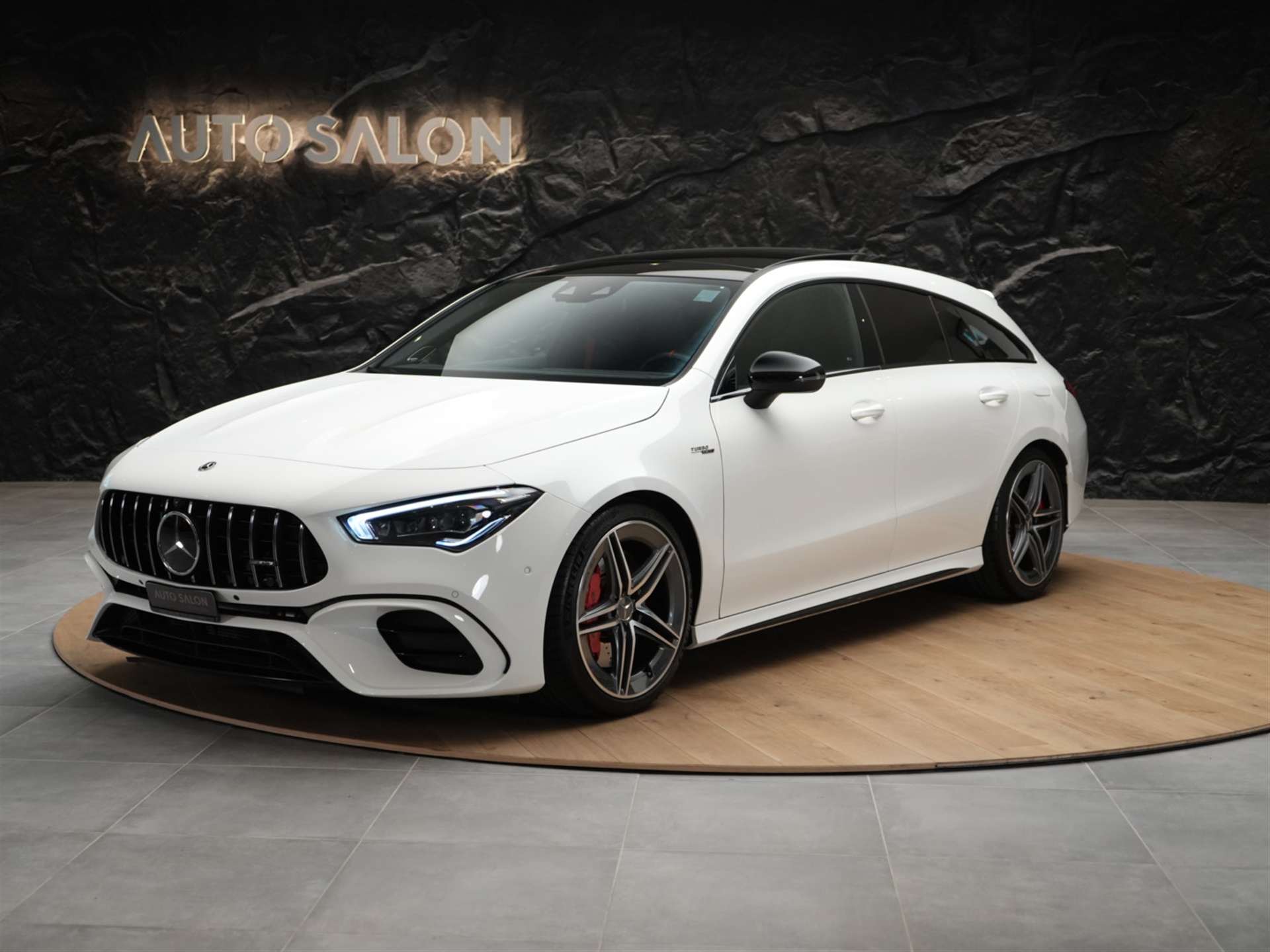 MERCEDES-BENZ CLA Shooting Brake 45 S AMG 4Matic+ 8G-DCT *Panorama*Assistenzpaket*Burmester*-image-1