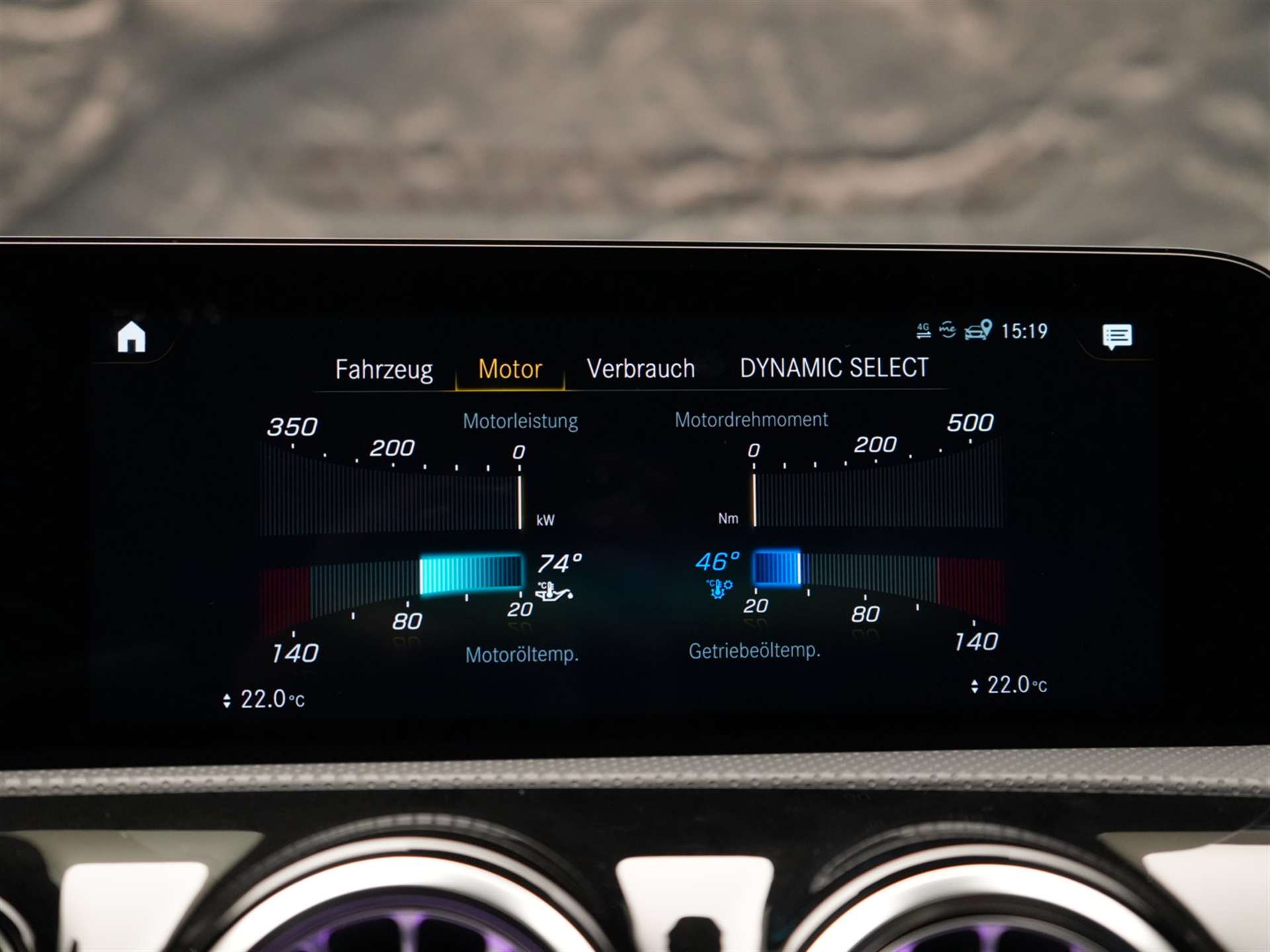 MERCEDES-BENZ CLA Shooting Brake 45 S AMG 4Matic+ 8G-DCT *Panorama*Assistenzpaket*Burmester*-image-44