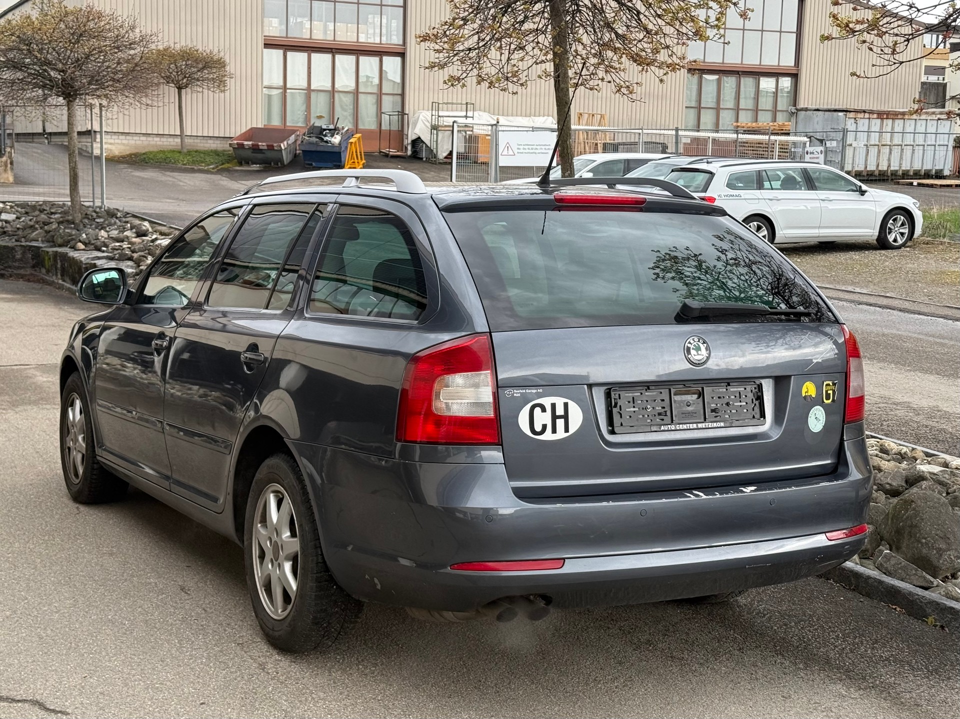 SKODA Octavia Combi 1.8 TSI Adventure 4x4-image-3