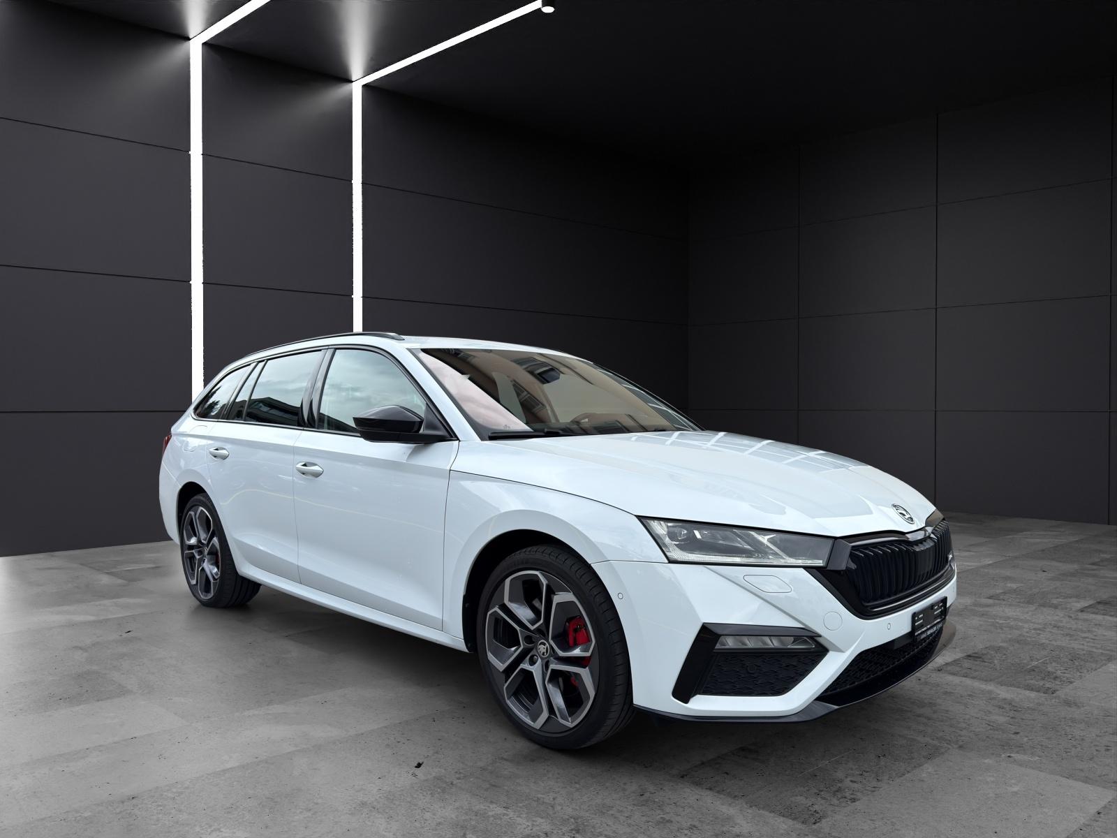 SKODA Octavia Combi 1.4 TSI PHEV 245 RS DSG-image-7