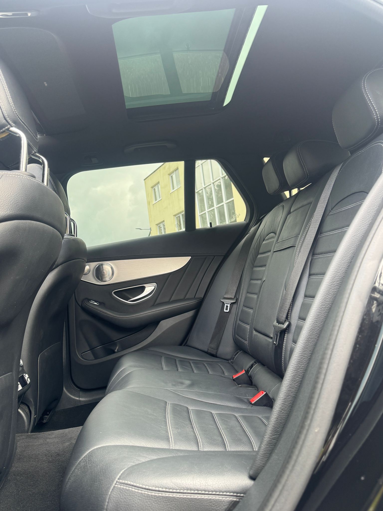 MERCEDES-BENZ C 450 AMG 4Matic 7G-Tronic-image-9