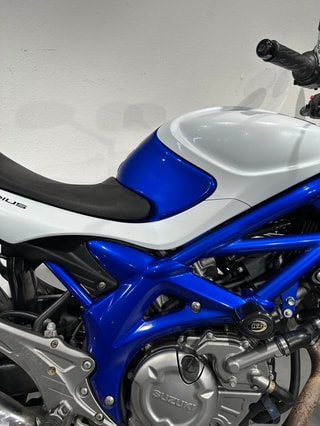 SUZUKI SFV 650 Gladius-image-14