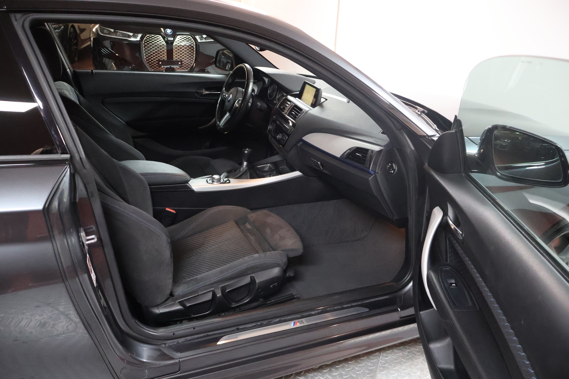 BMW 220d M Sport-image-11