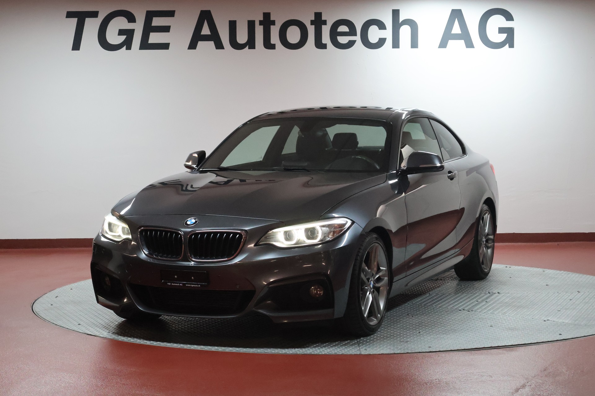 BMW 220d M Sport-image-0