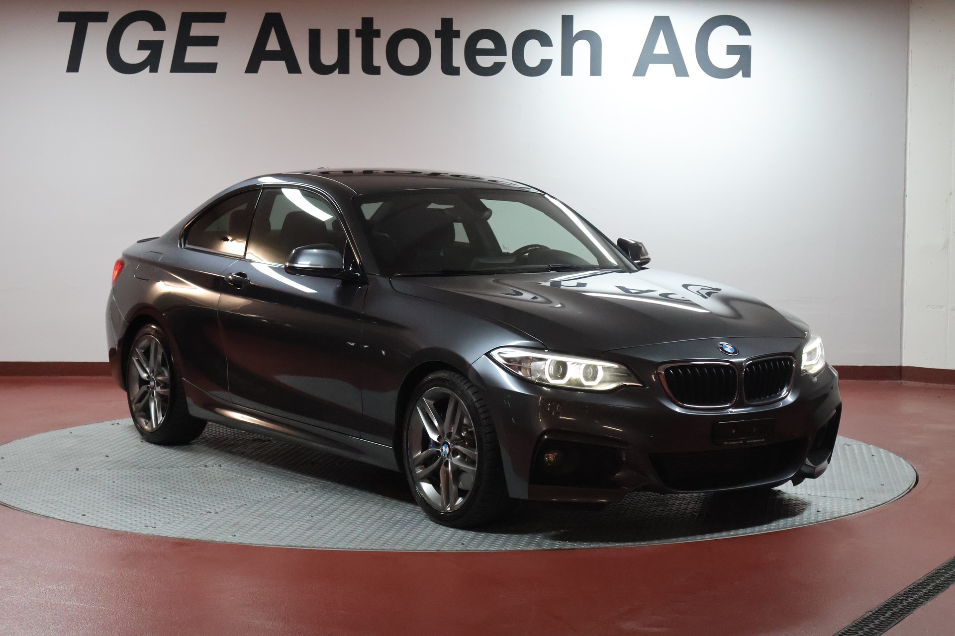 BMW 220d M Sport-image-2