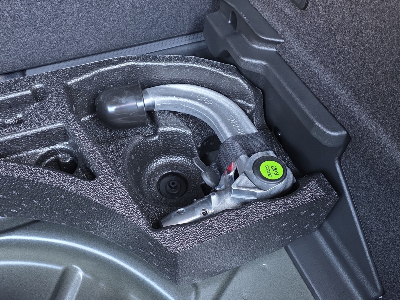 AUDI SQ2 TFSI quattro S-tronic-image-14