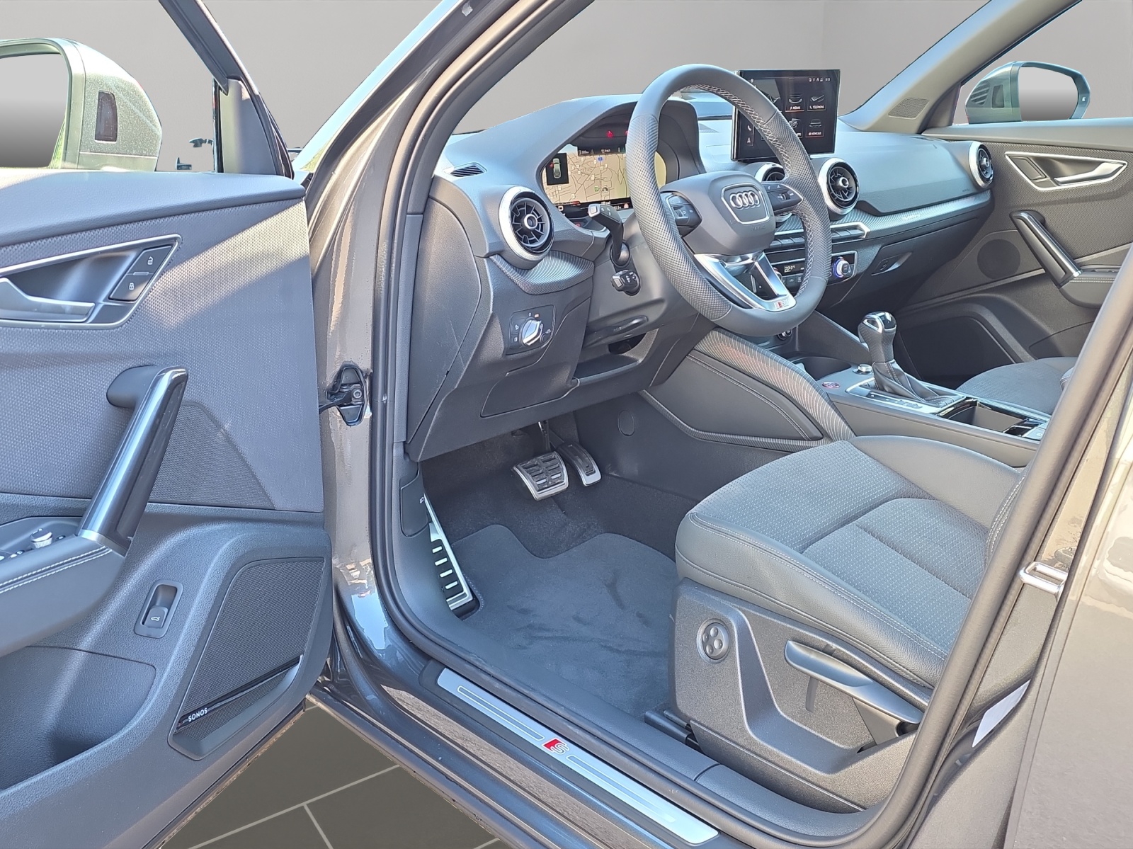 AUDI SQ2 TFSI quattro S-tronic-image-6