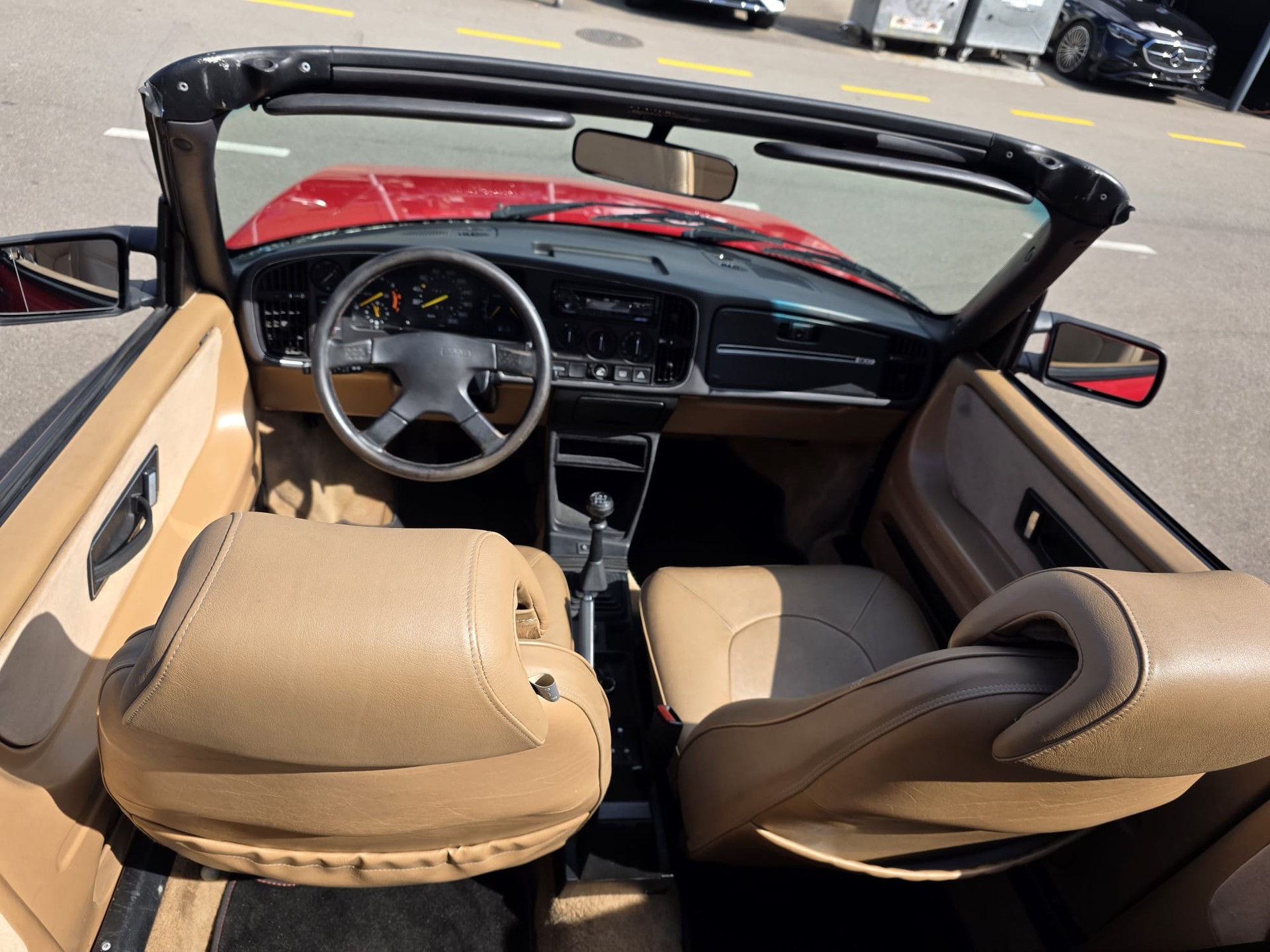 SAAB 900i 2.0-16-image-6