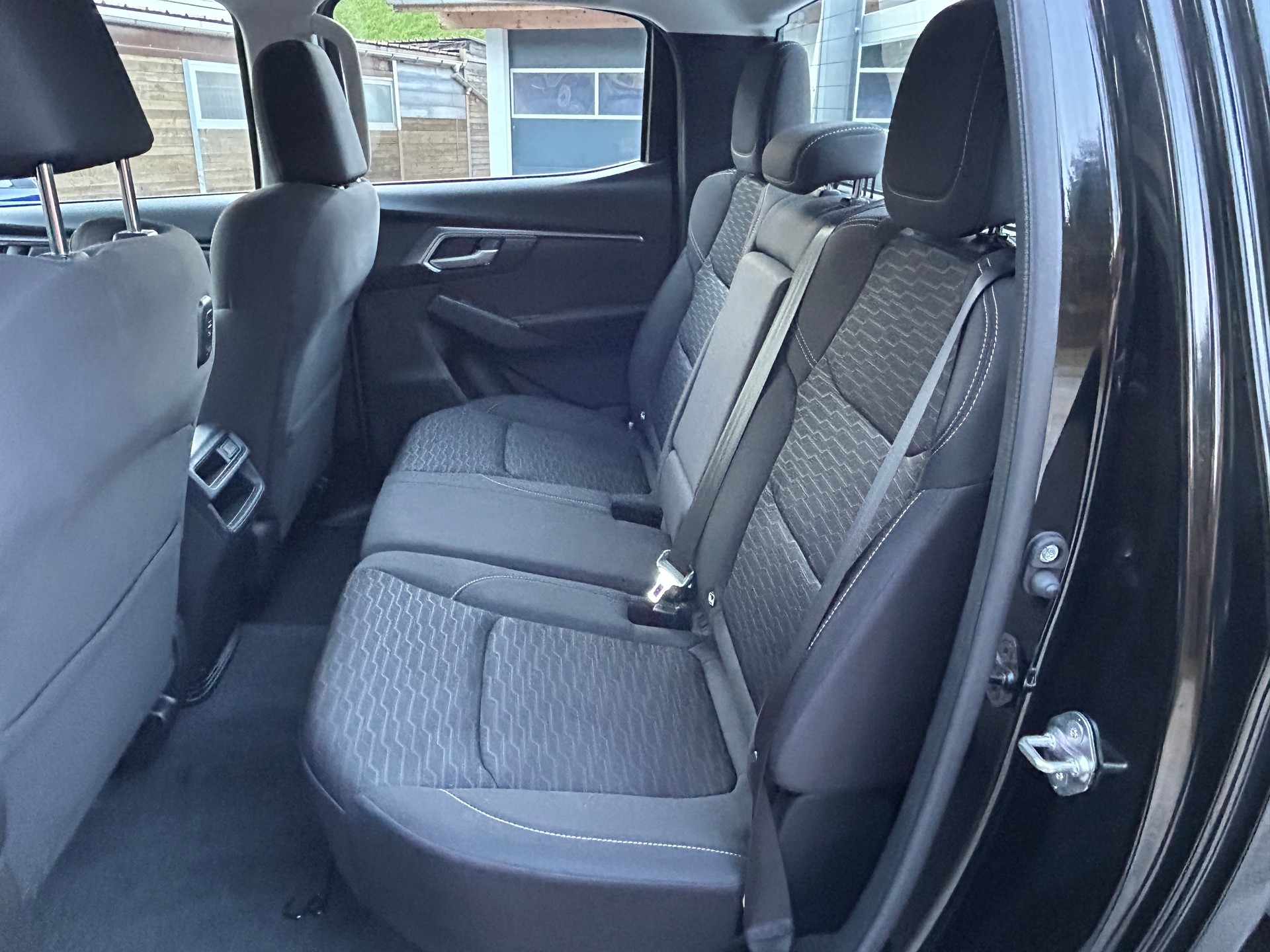 ISUZU D-MAX 1.9 CrewCab N60BB 4x4 AT-image-13