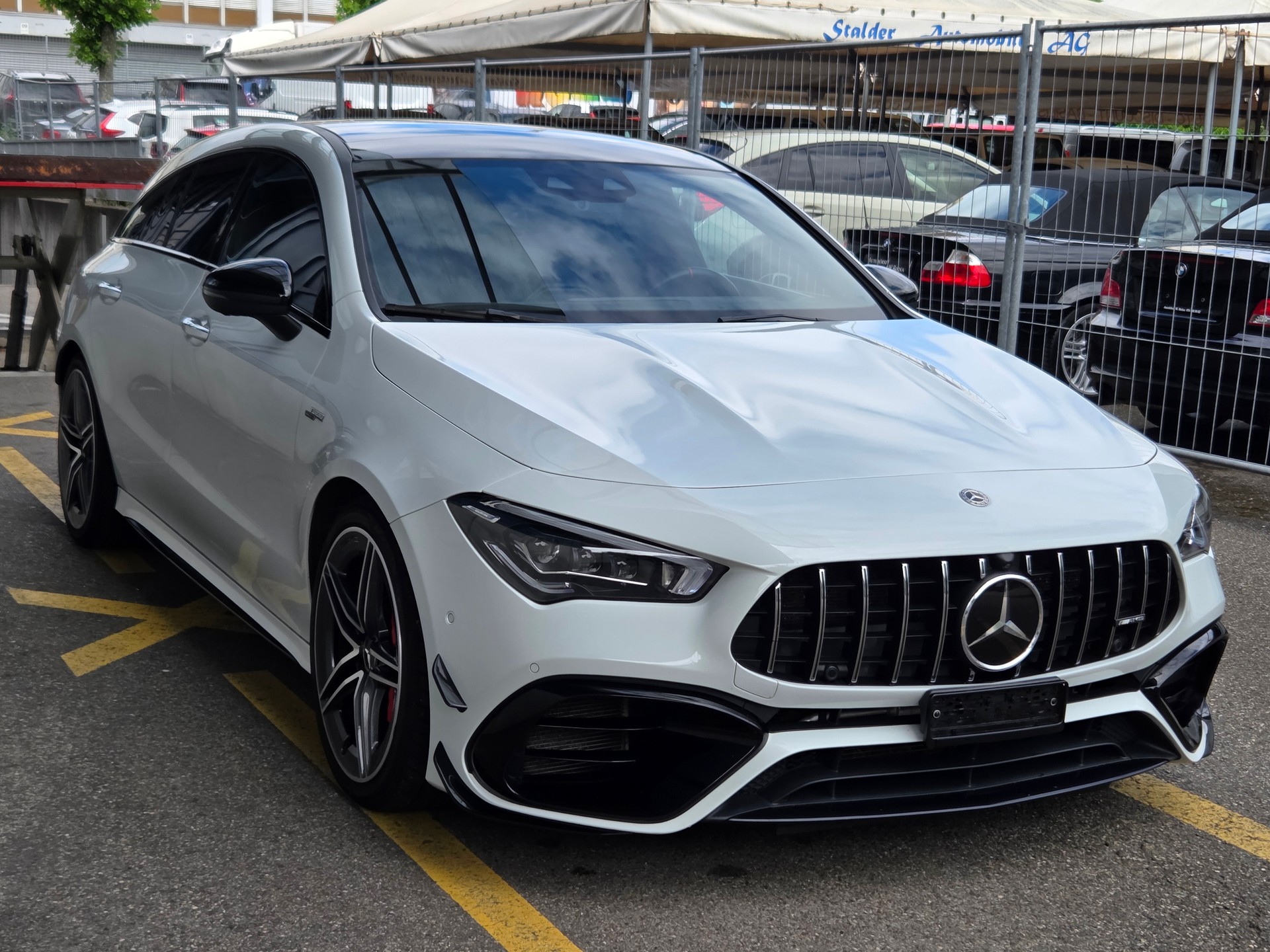 MERCEDES-BENZ CLA Shooting Brake 45 AMG 4Matic+ 8G-DCT-image-3