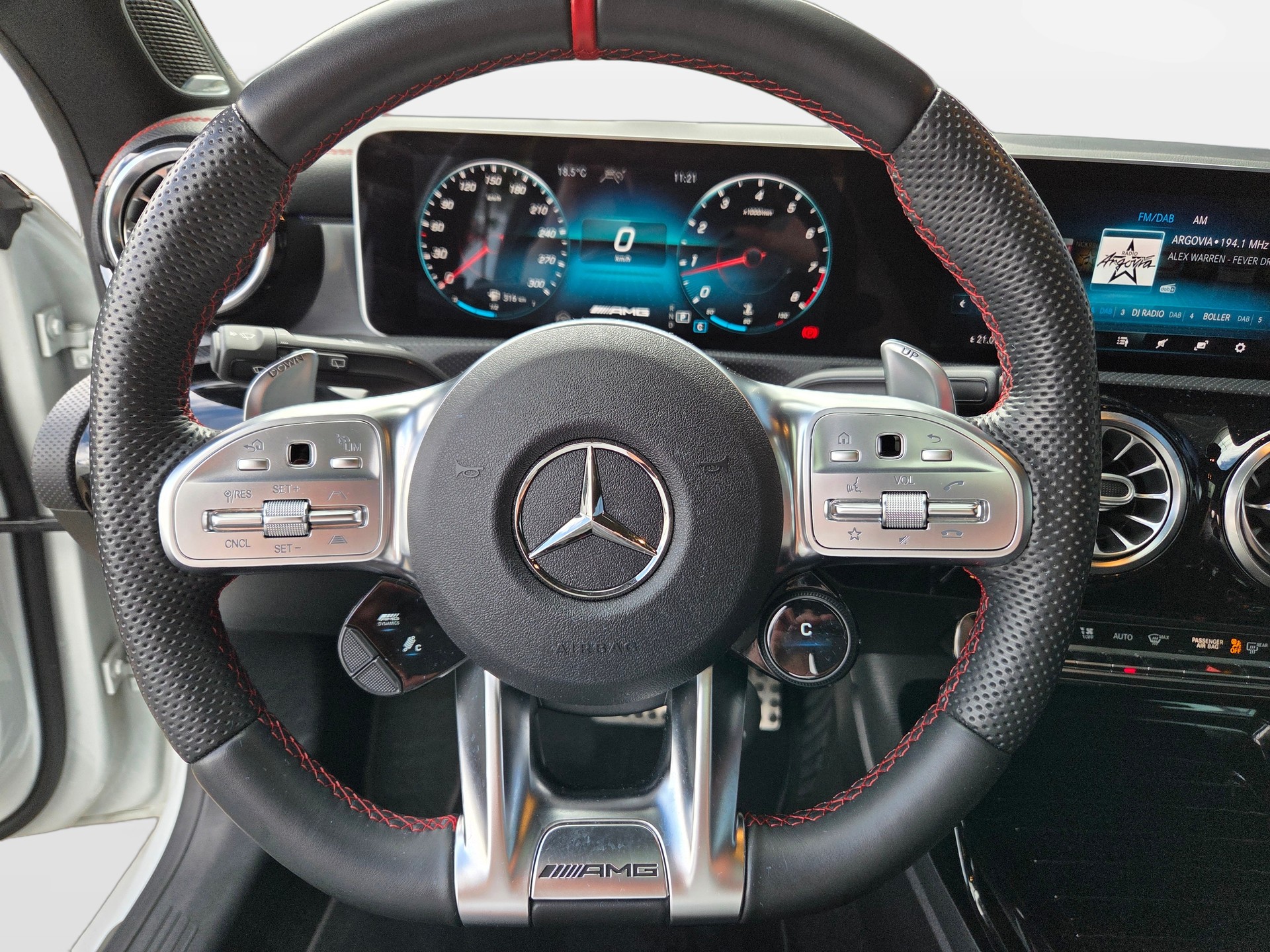MERCEDES-BENZ CLA Shooting Brake 45 AMG 4Matic+ 8G-DCT-image-13