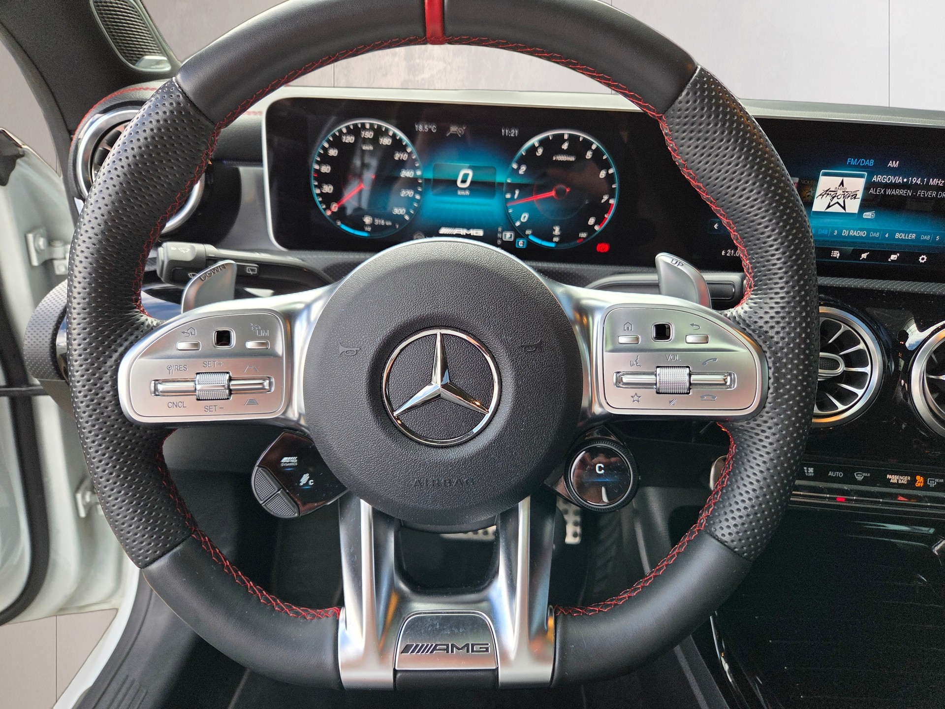MERCEDES-BENZ CLA Shooting Brake 45 AMG 4Matic+ 8G-DCT-image-13
