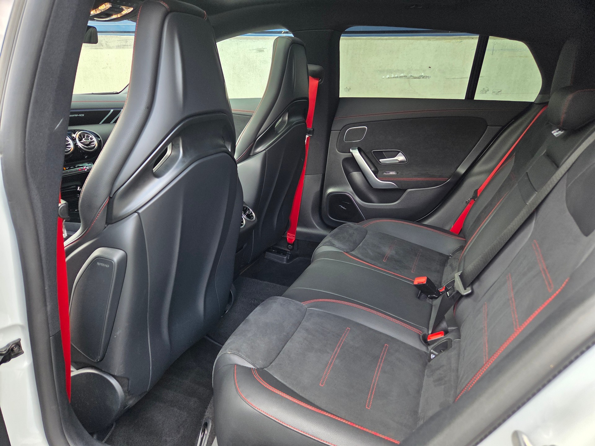 MERCEDES-BENZ CLA Shooting Brake 45 AMG 4Matic+ 8G-DCT-image-10