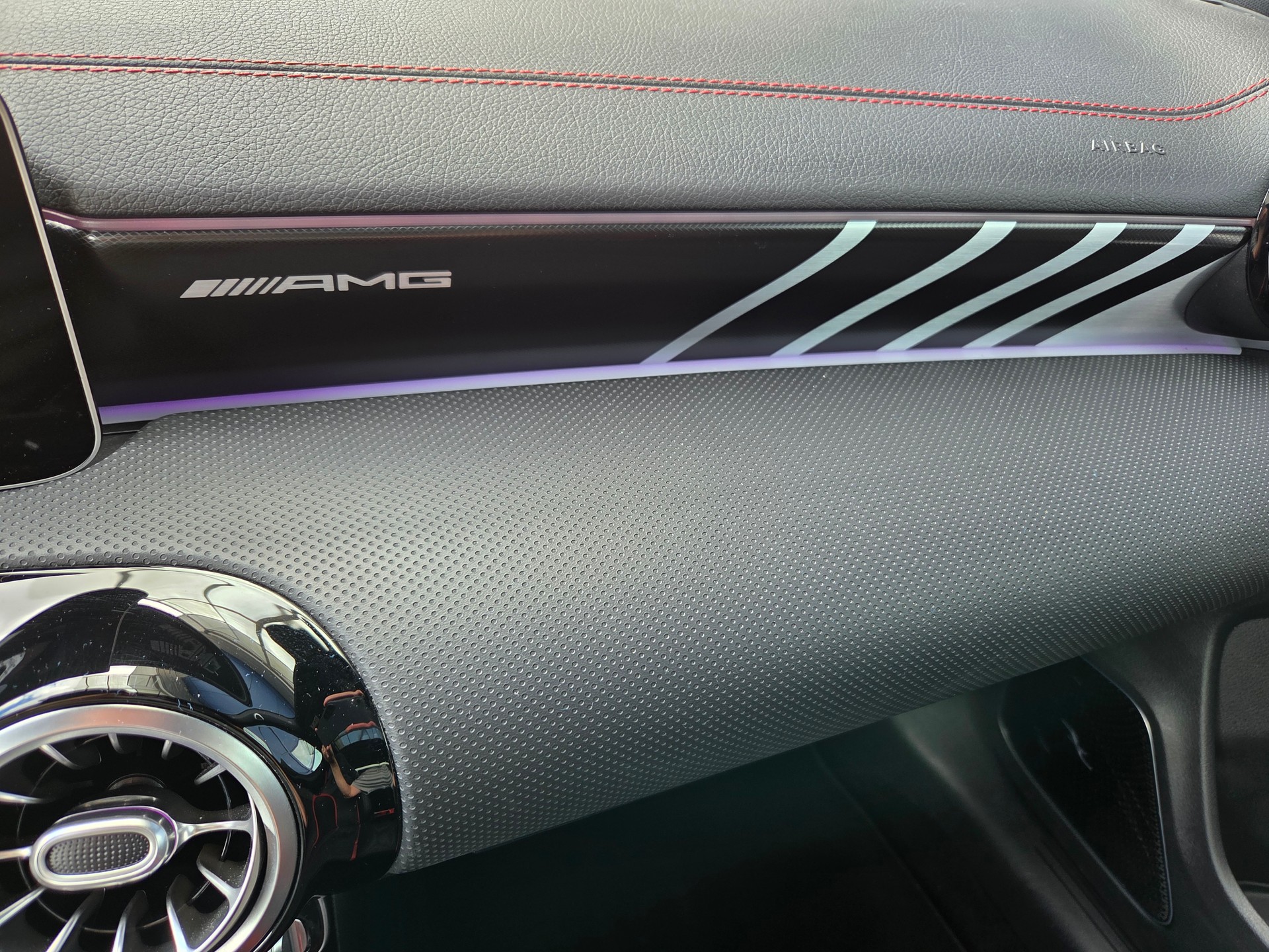 MERCEDES-BENZ CLA Shooting Brake 45 AMG 4Matic+ 8G-DCT-image-15