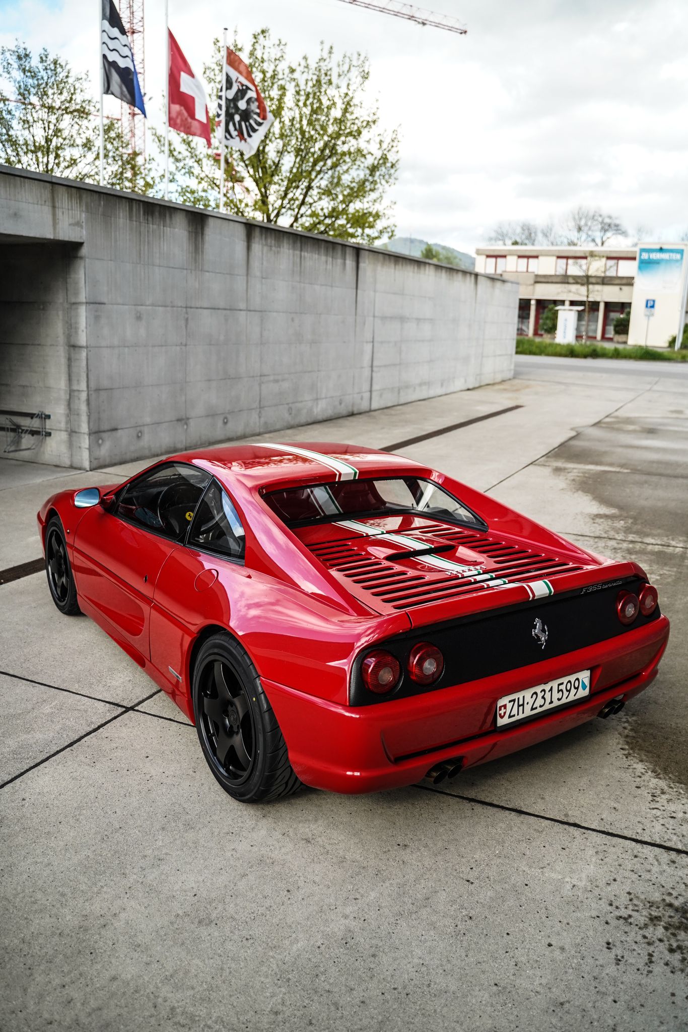 FERRARI F355 Berlinetta-image-1