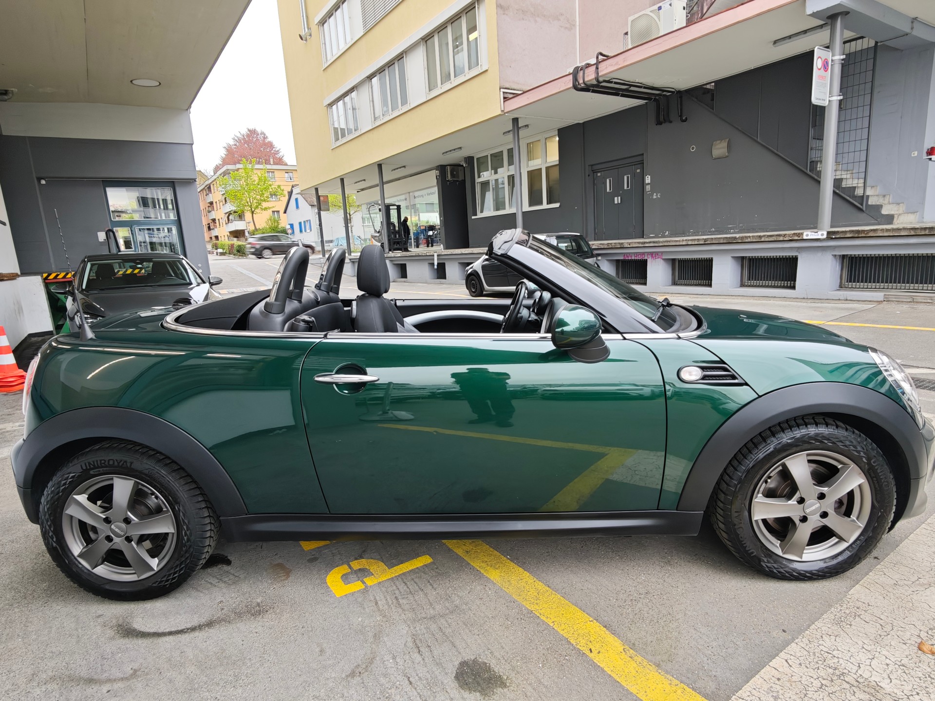 MINI Cooper Roadster-image-3