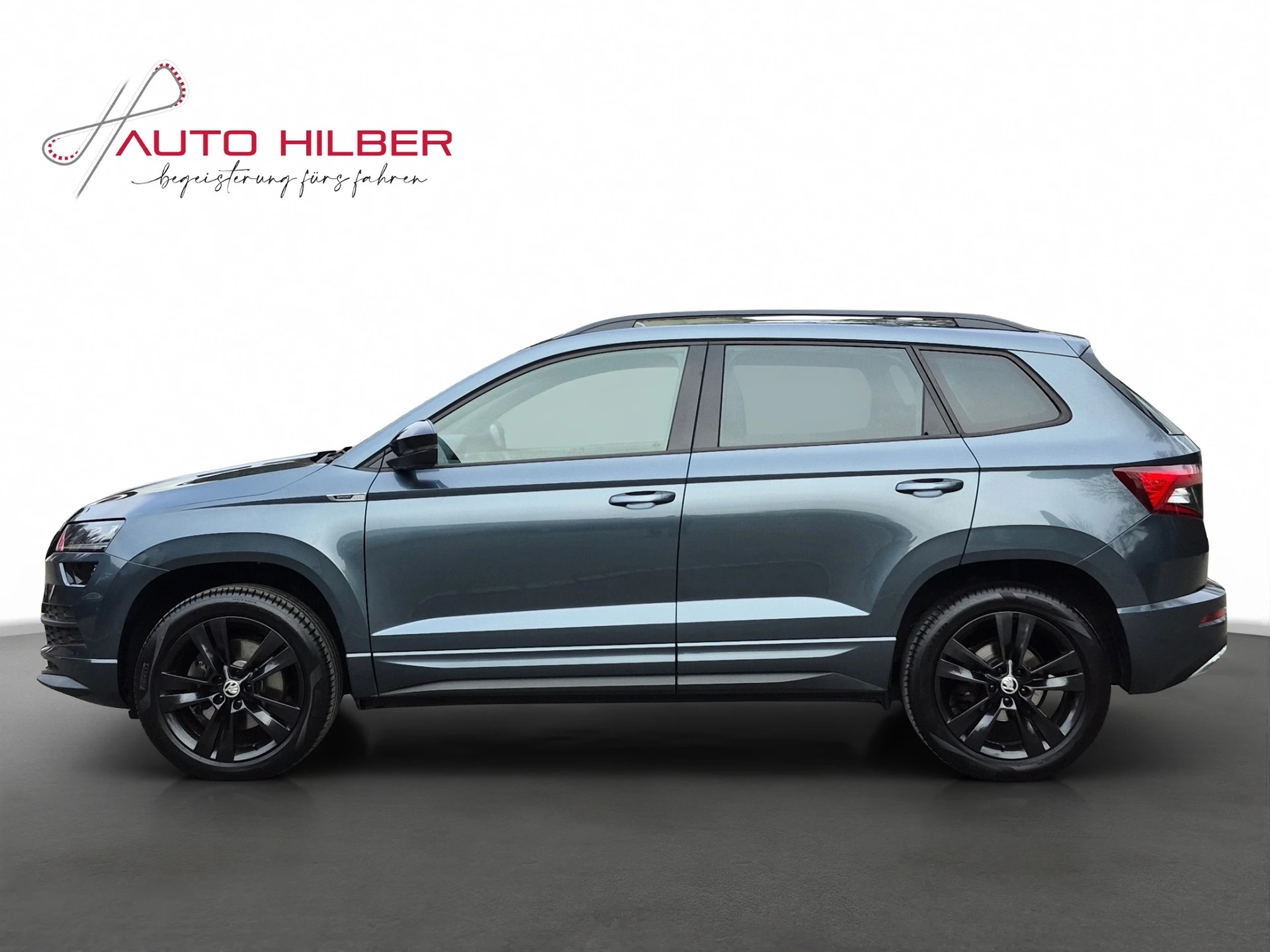 SKODA Karoq 2.0 TDI SCR SportLine 4x4 DSG *AHK*-image-2
