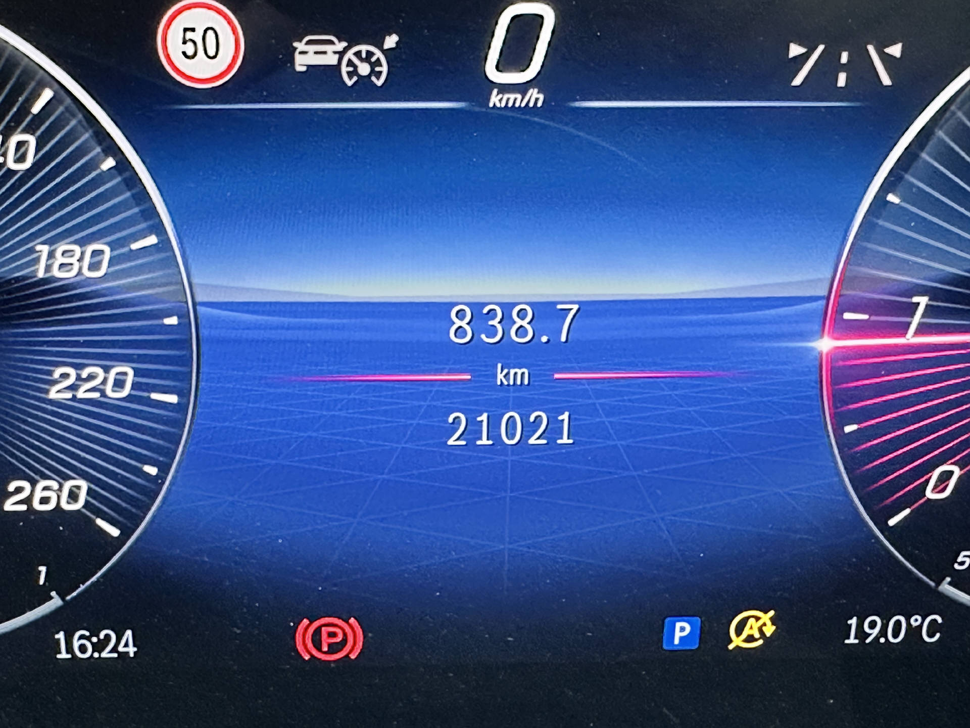 MERCEDES-BENZ V 250 d Avantgarde lang 4Matic-image-14