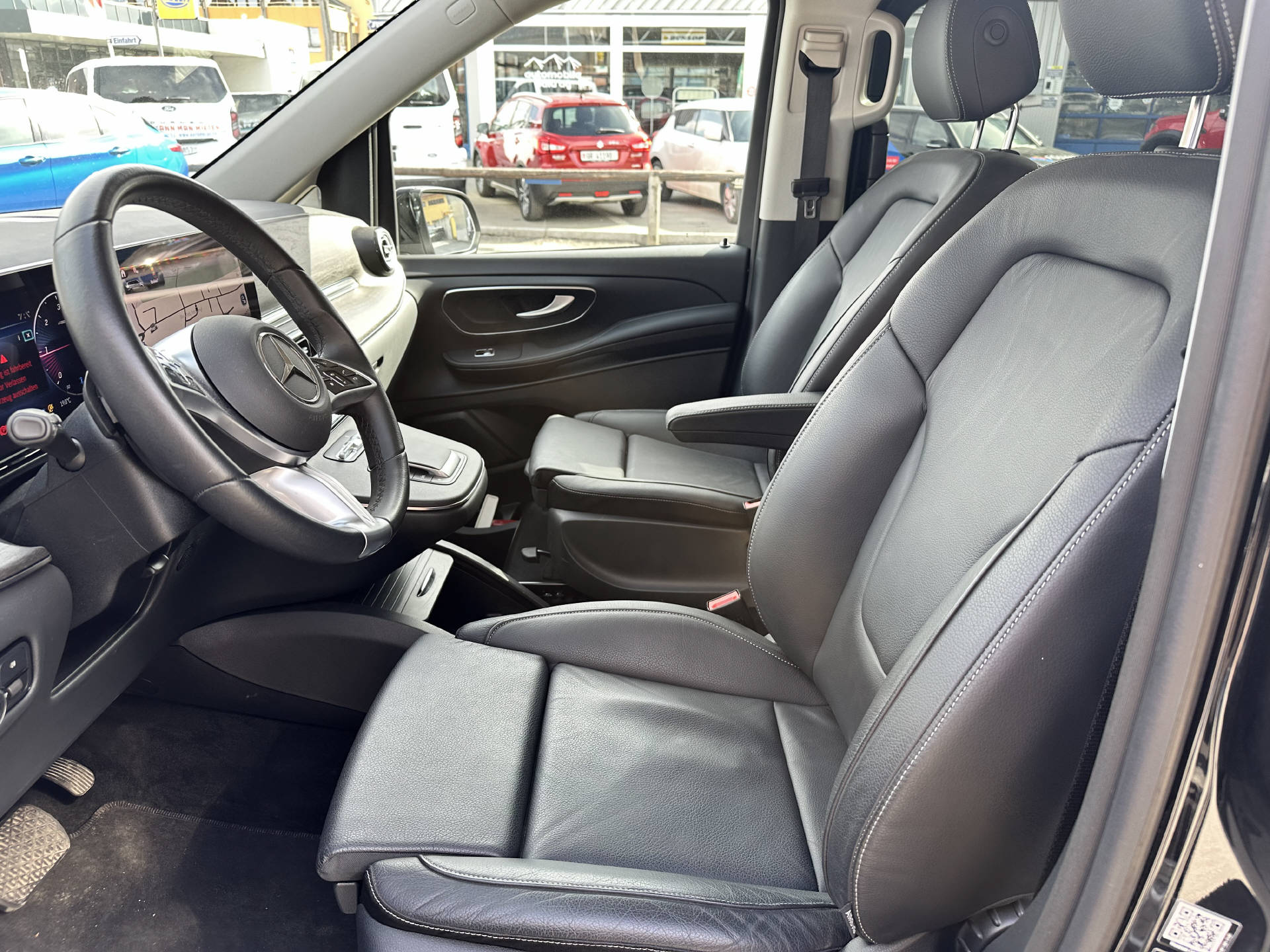 MERCEDES-BENZ V 250 d Avantgarde lang 4Matic-image-10