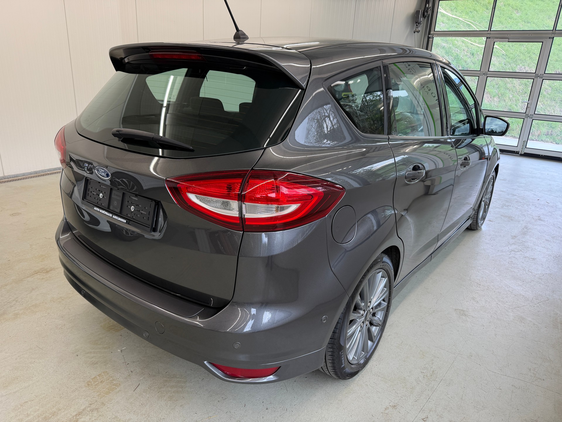 FORD C-Max 2.0 TDCi Trend-showroom-element-3