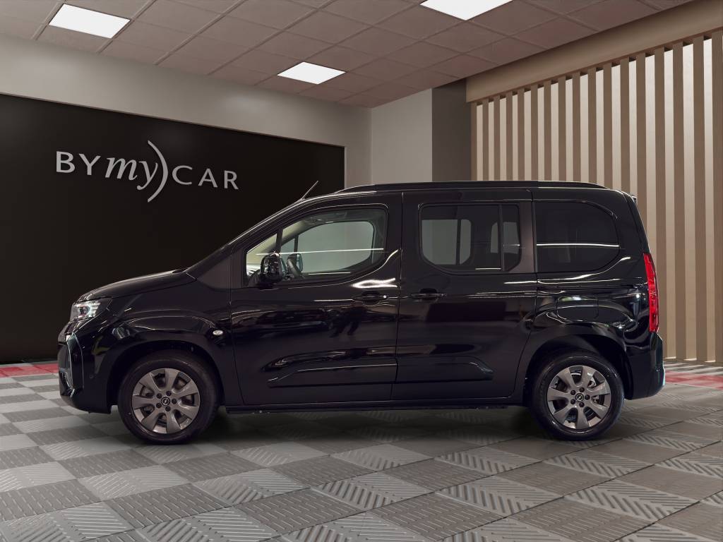 OPEL Combo 1.5 GS Automat-image-3
