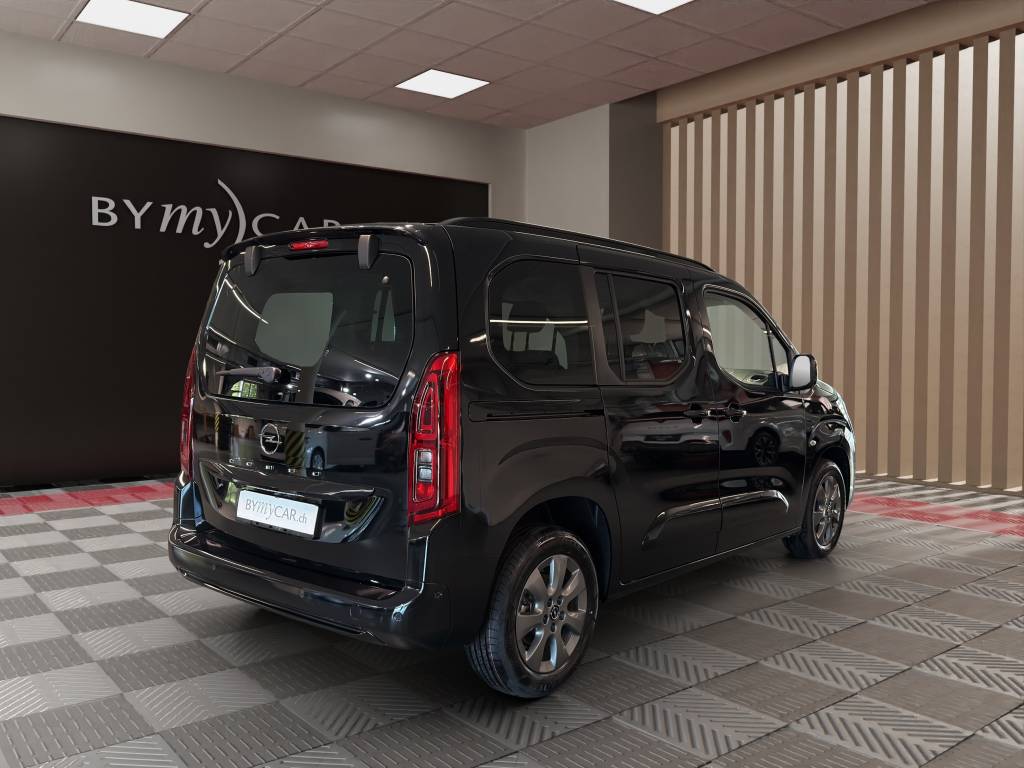 OPEL Combo 1.5 GS Automat-image-2