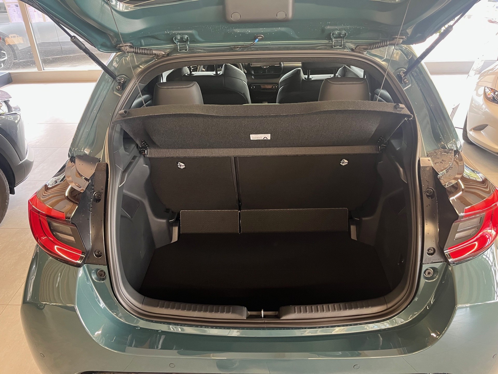 MAZDA 2 Hybrid Homura-image-10